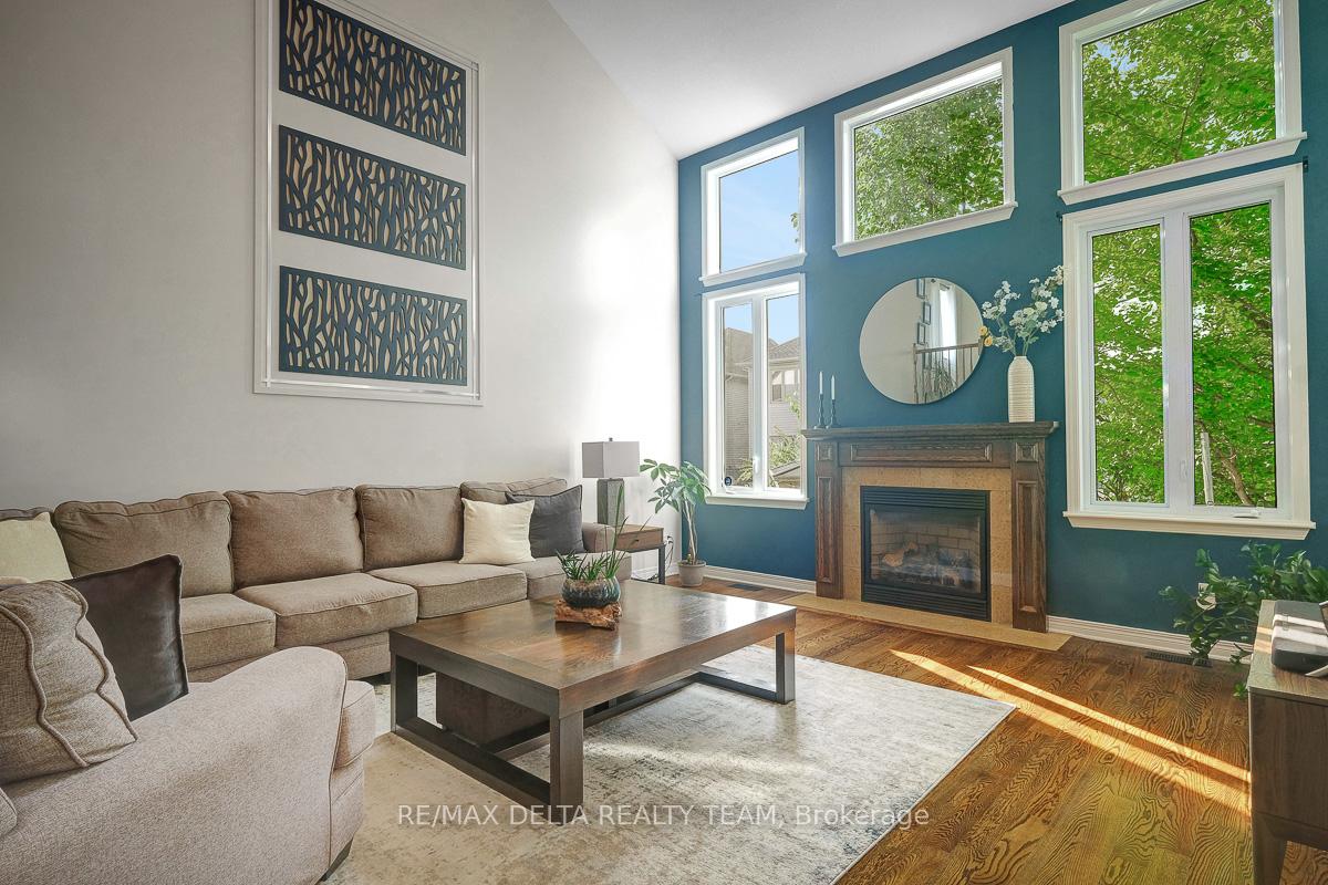 Photo 8 of 1971 Schroeder Crescent, Ottawa, Springridge/East Village — HOMEH