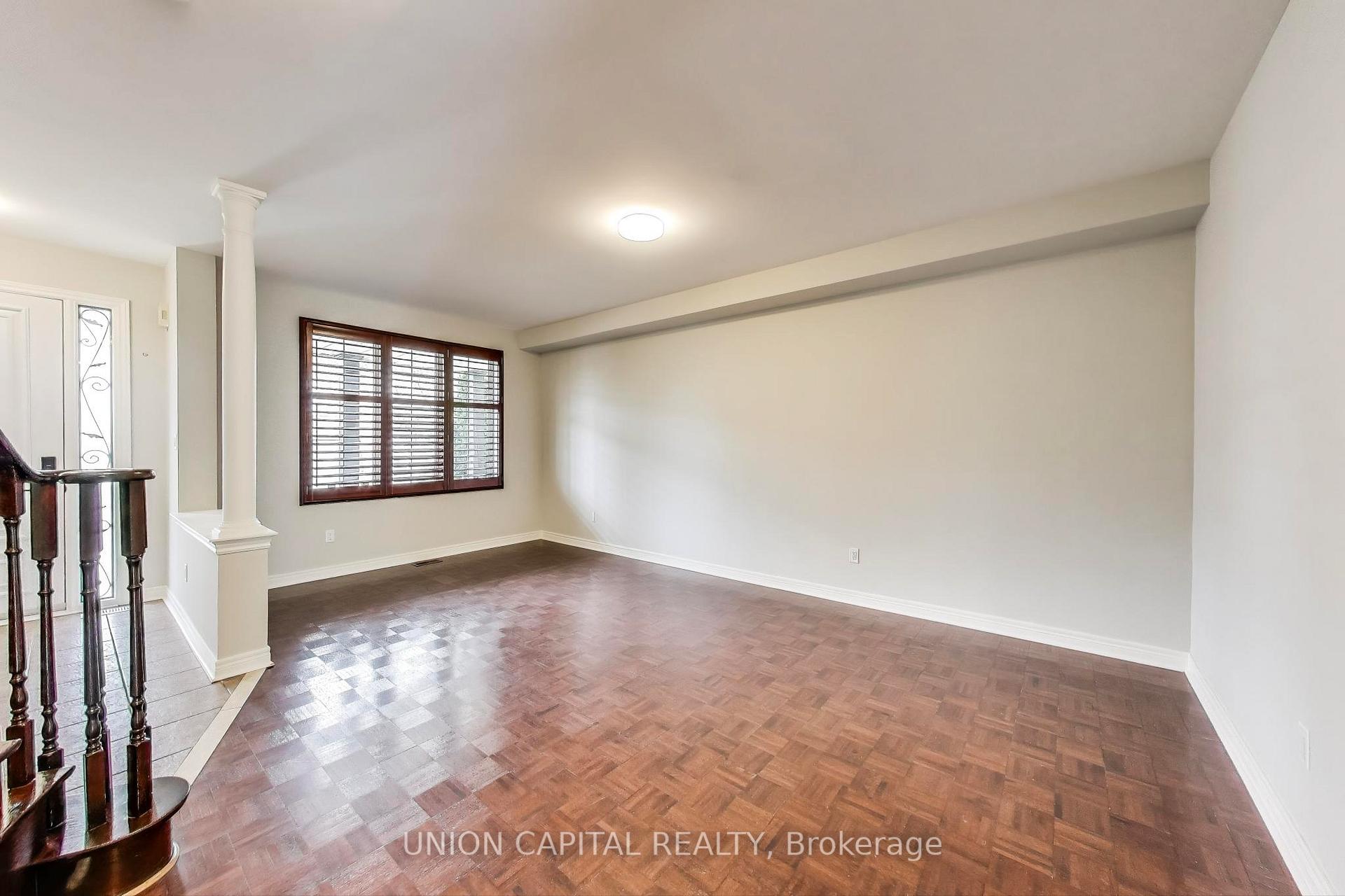 Photo 2 of 5 Robins Nest Drive, Vaughan, Vellore Village — HOMEH