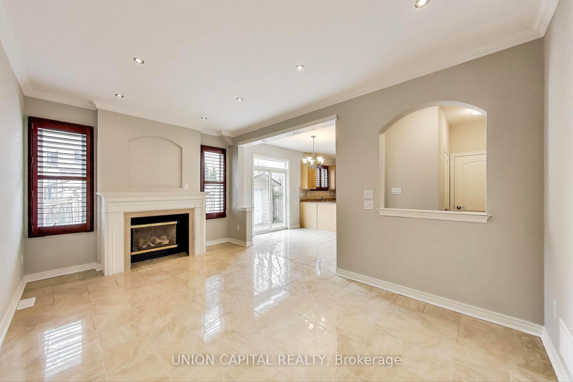 Photo 4 of 5 Robins Nest Drive, Vaughan, Vellore Village — HOMEH