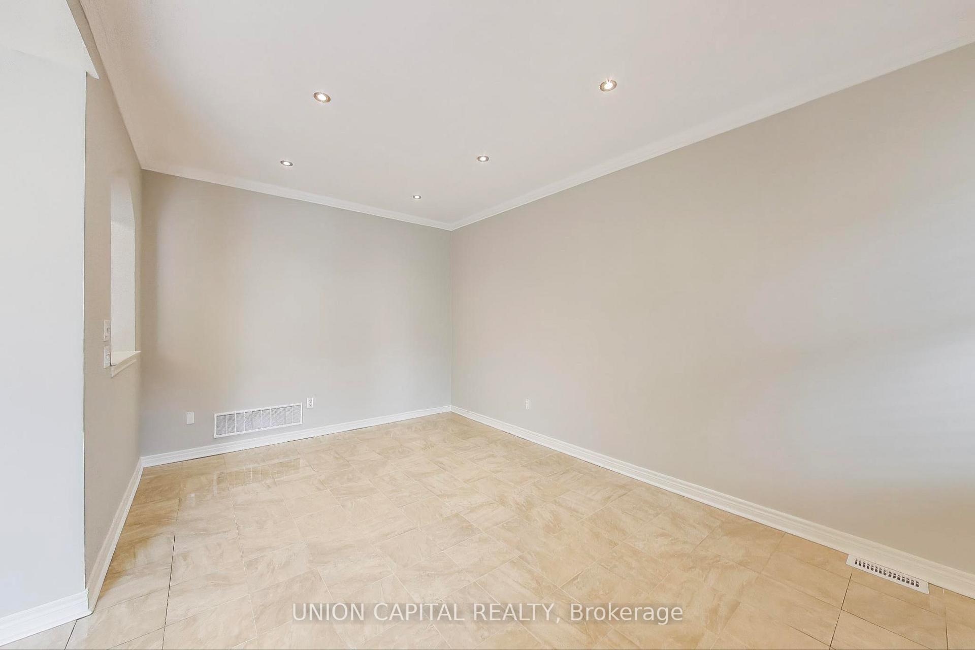 Photo 7 of 5 Robins Nest Drive, Vaughan, Vellore Village — HOMEH