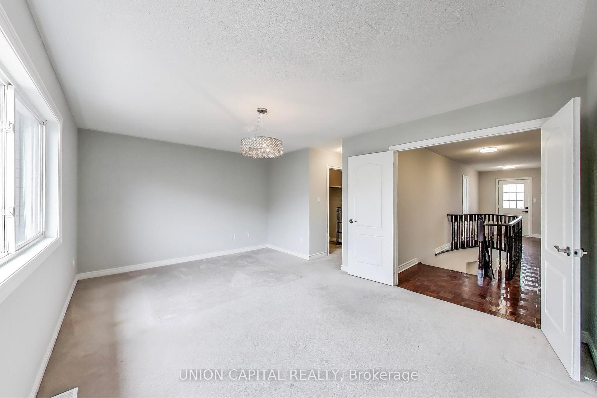 Photo 14 of 5 Robins Nest Drive, Vaughan, Vellore Village — HOMEH