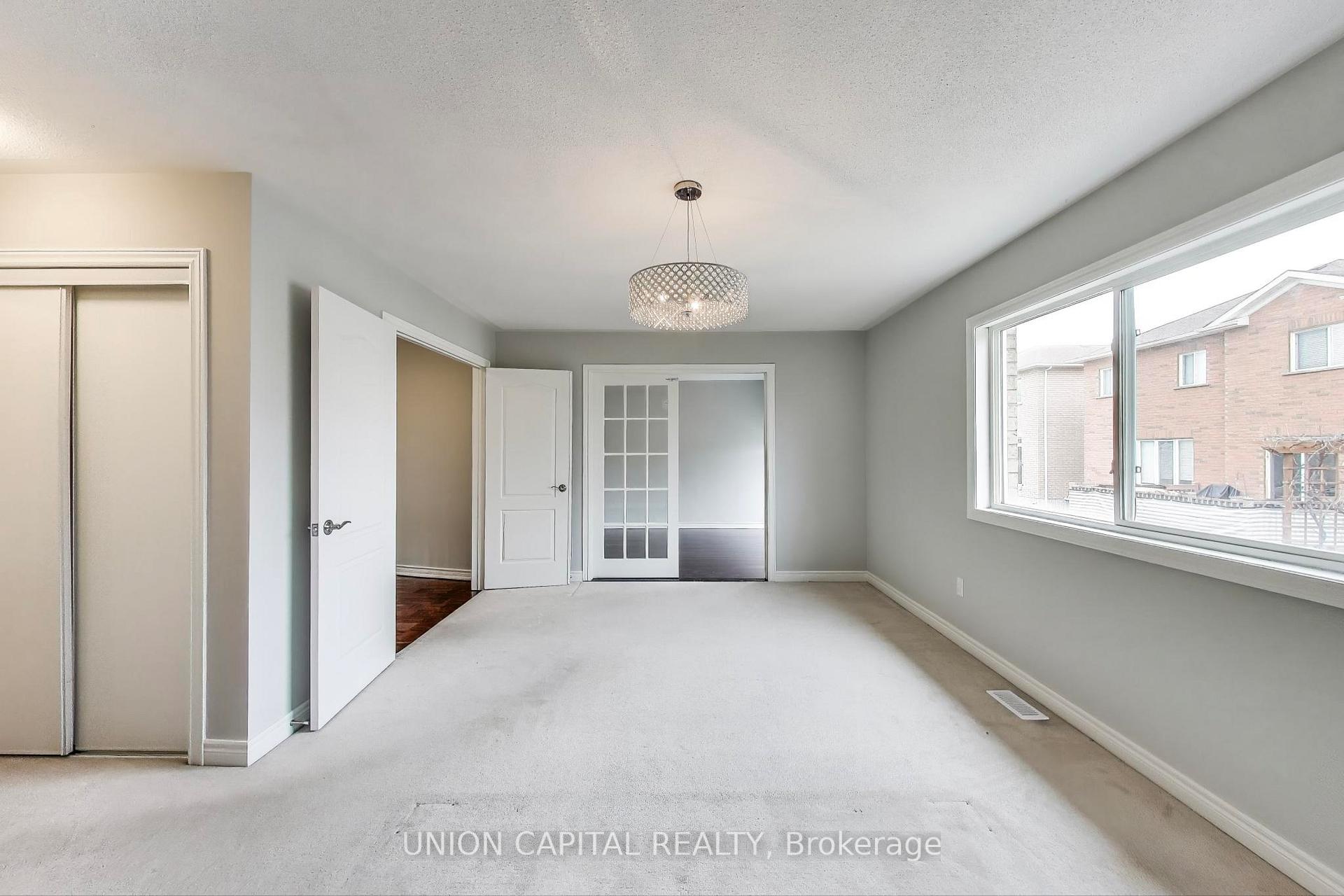 Photo 16 of 5 Robins Nest Drive, Vaughan, Vellore Village — HOMEH