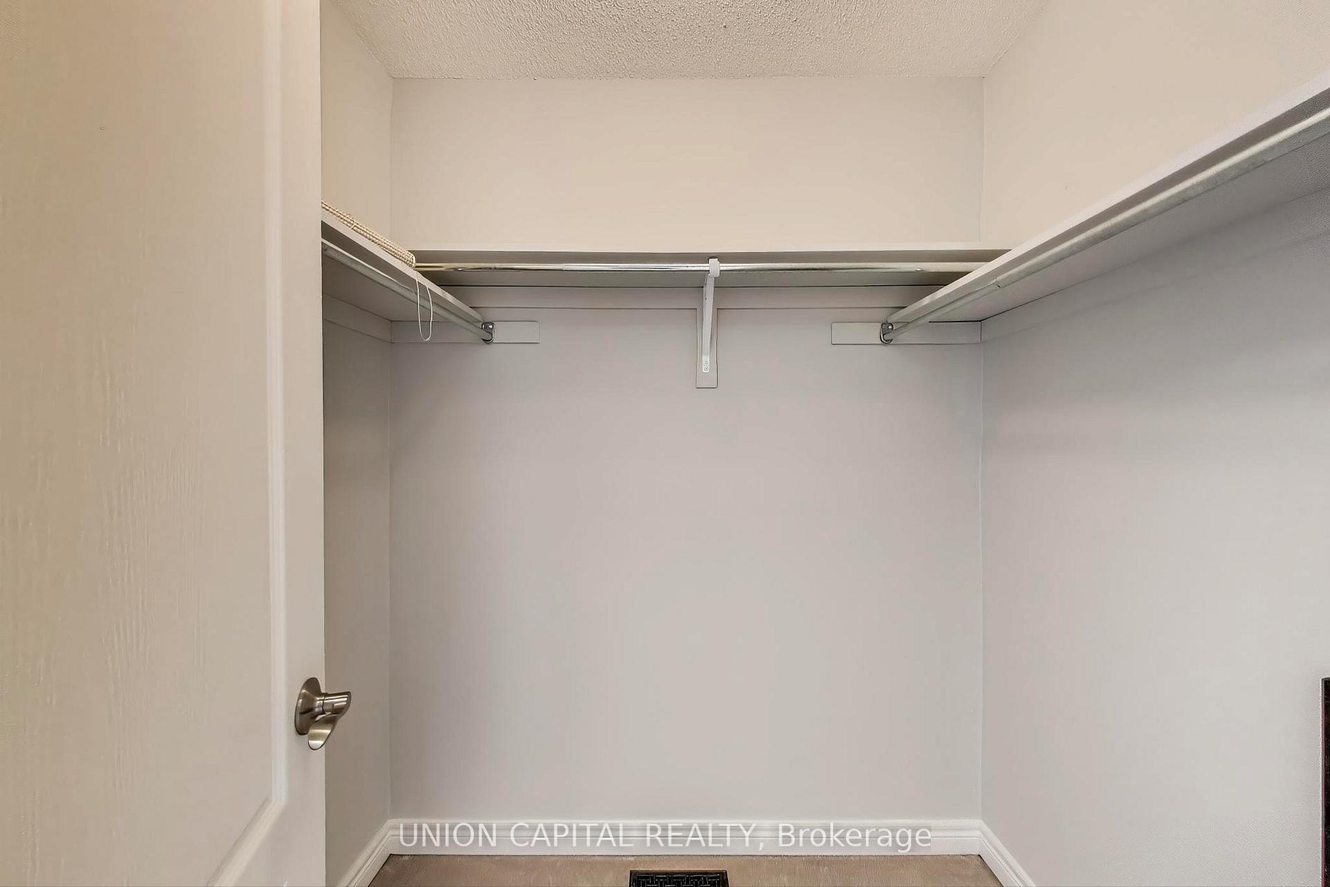 Photo 21 of 5 Robins Nest Drive, Vaughan, Vellore Village — HOMEH