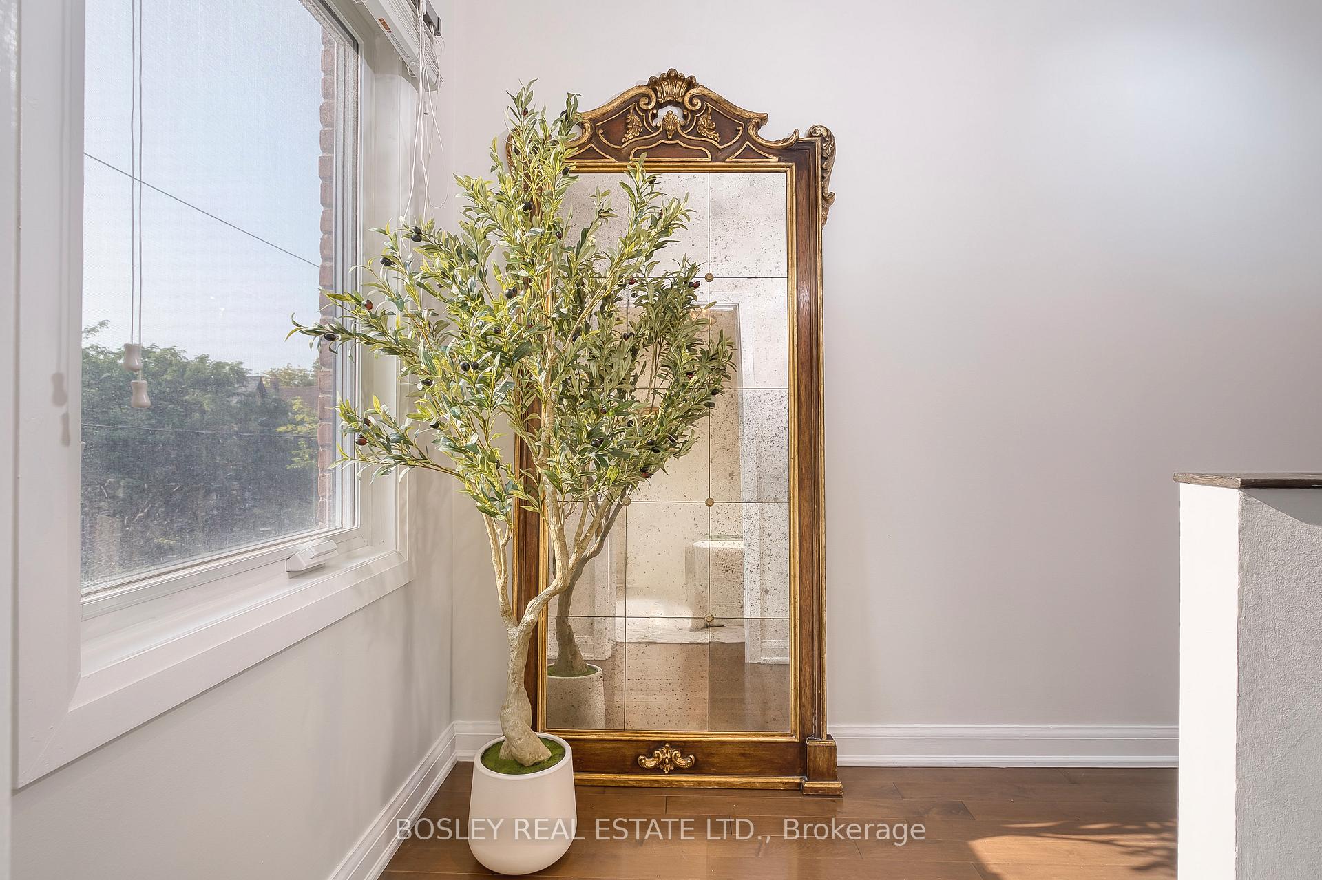 Photo 19 of 81 Beaconsfield Avenue, Toronto, Little Portugal — HOMEH