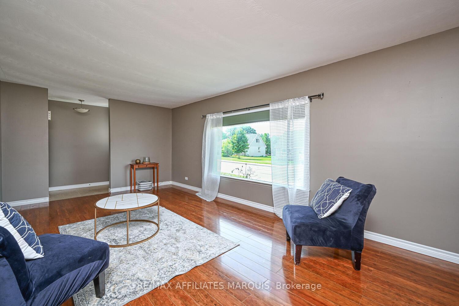 Photo 7 of 65 Jasper Avenue, Smiths Falls — HOMEH