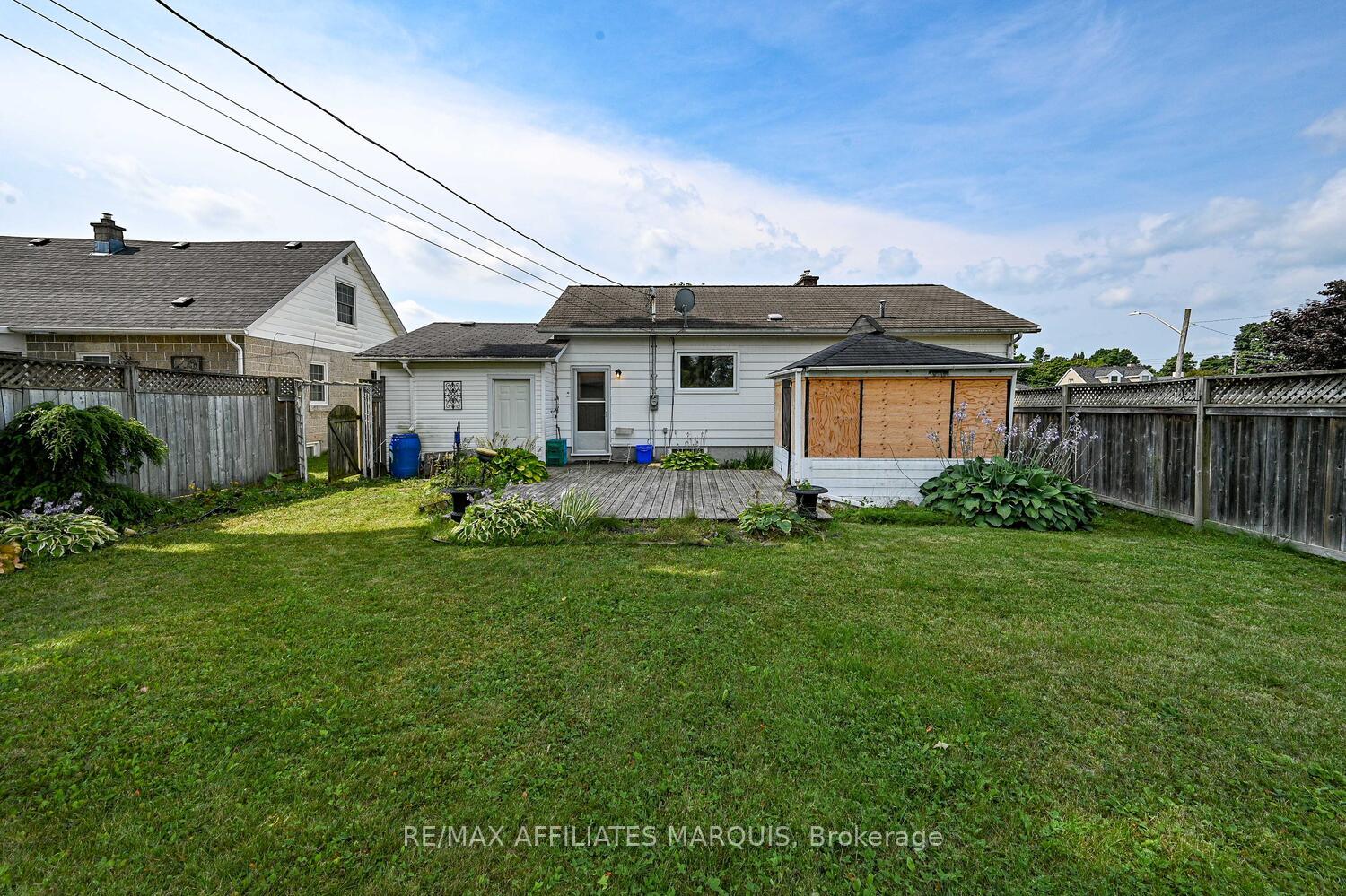 Photo 16 of 65 Jasper Avenue, Smiths Falls — HOMEH