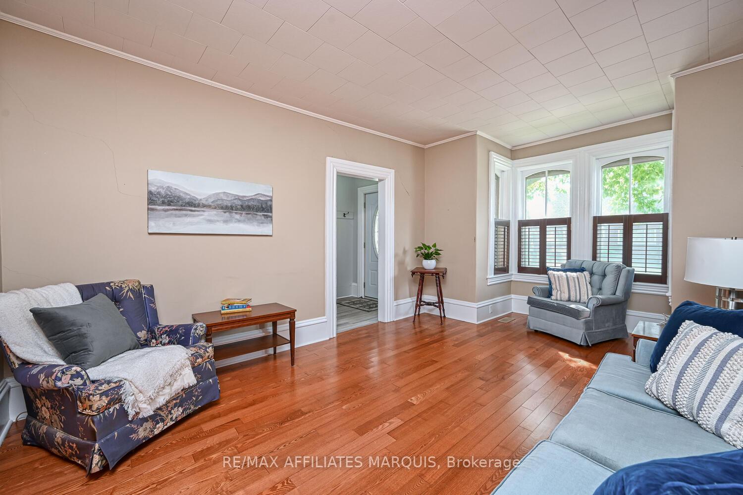 Photo 4 of 74 William Street E, Smiths Falls — HOMEH