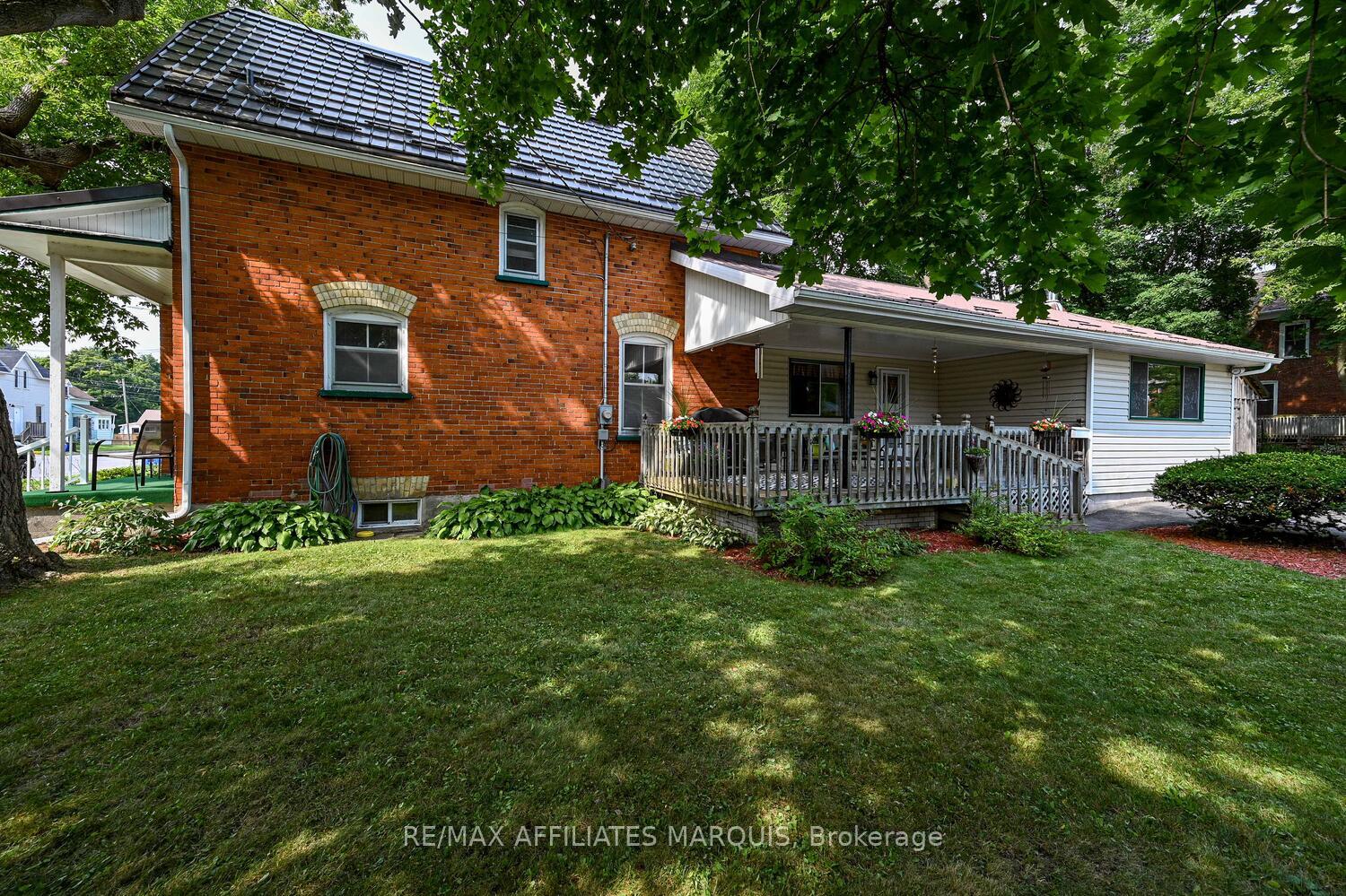 Photo 41 of 74 William Street E, Smiths Falls — HOMEH