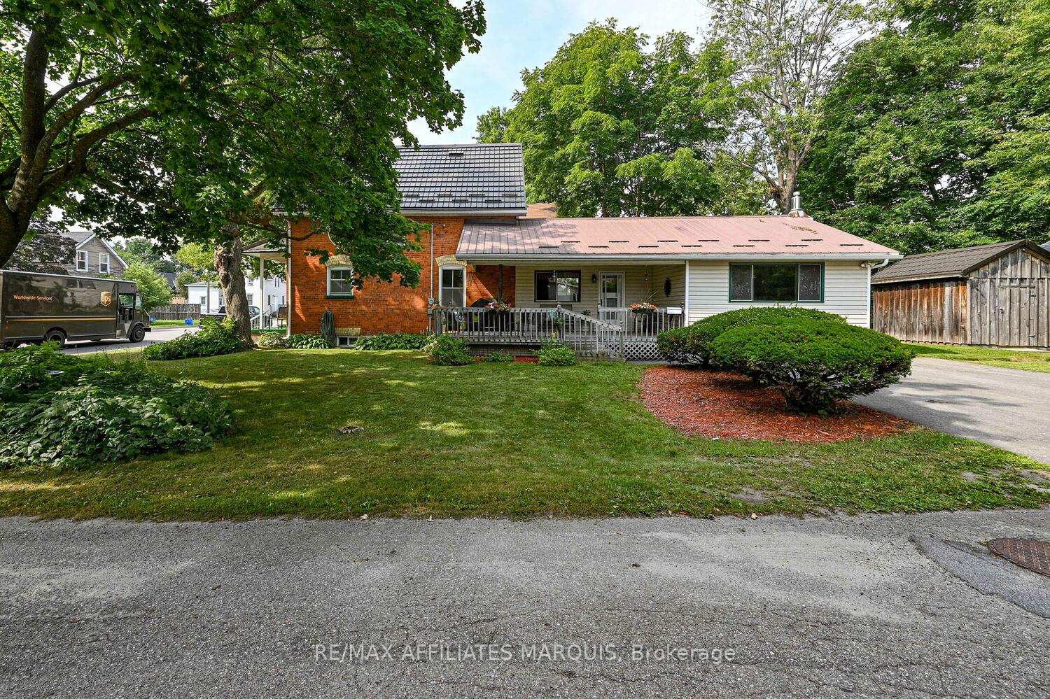 Photo 22 of 74 William Street E, Smiths Falls — HOMEH