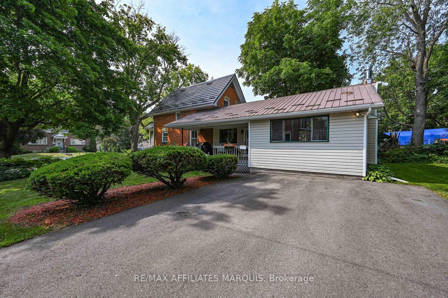 Photo 42 of 74 William Street E, Smiths Falls — HOMEH