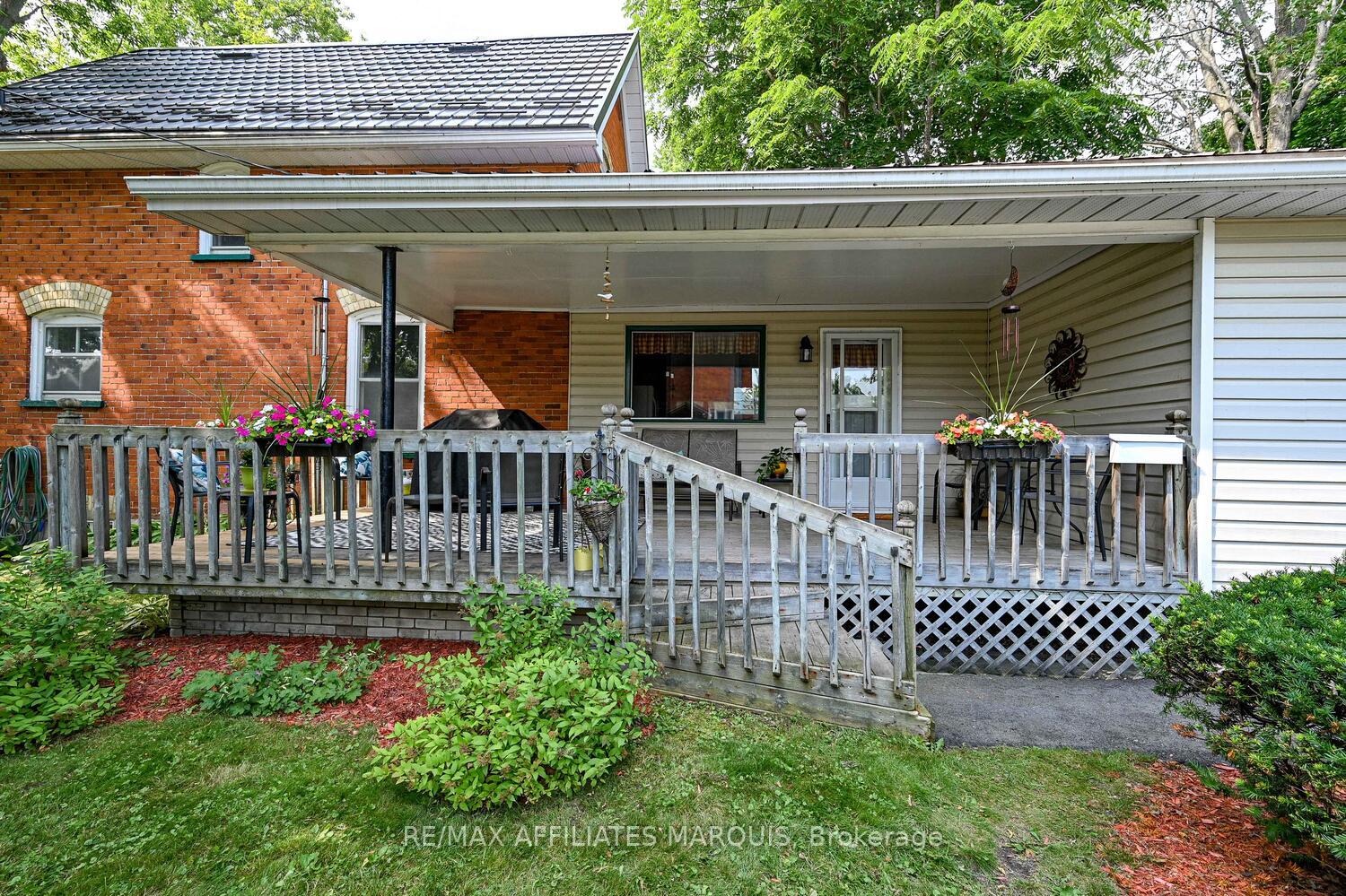 Photo 39 of 74 William Street E, Smiths Falls — HOMEH