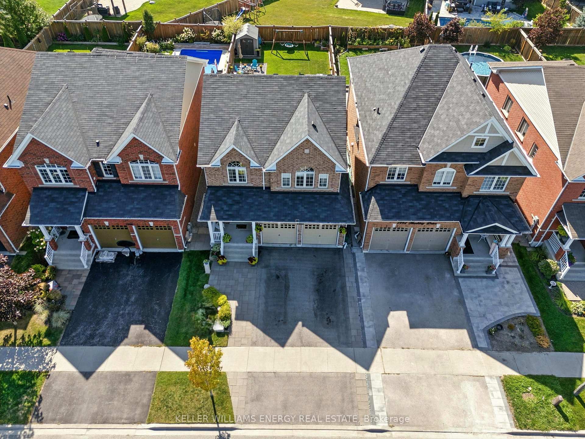 Photo 29 of 1990 Hunking Drive, Oshawa, Taunton — HOMEH