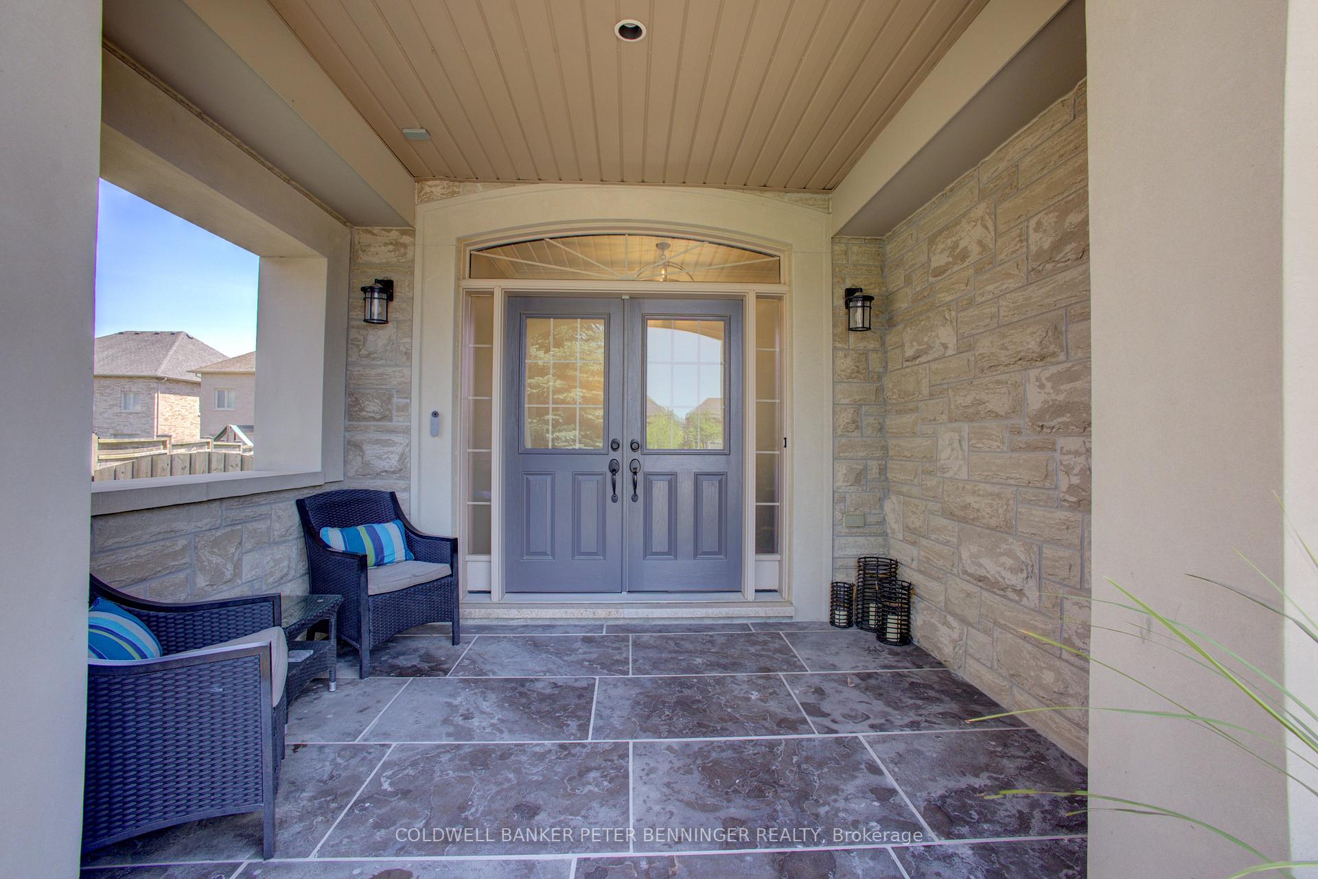 Photo 4 of 21 Prevost Court, Vaughan, Vellore Village — HOMEH