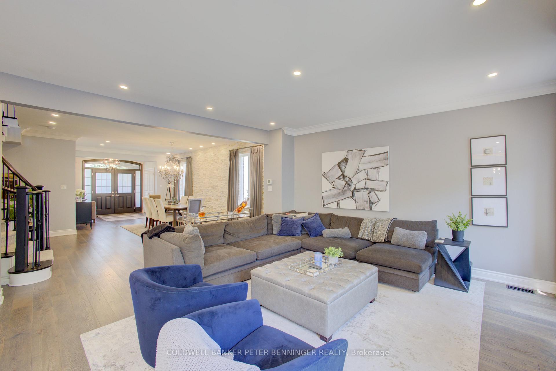 Photo 5 of 21 Prevost Court, Vaughan, Vellore Village — HOMEH