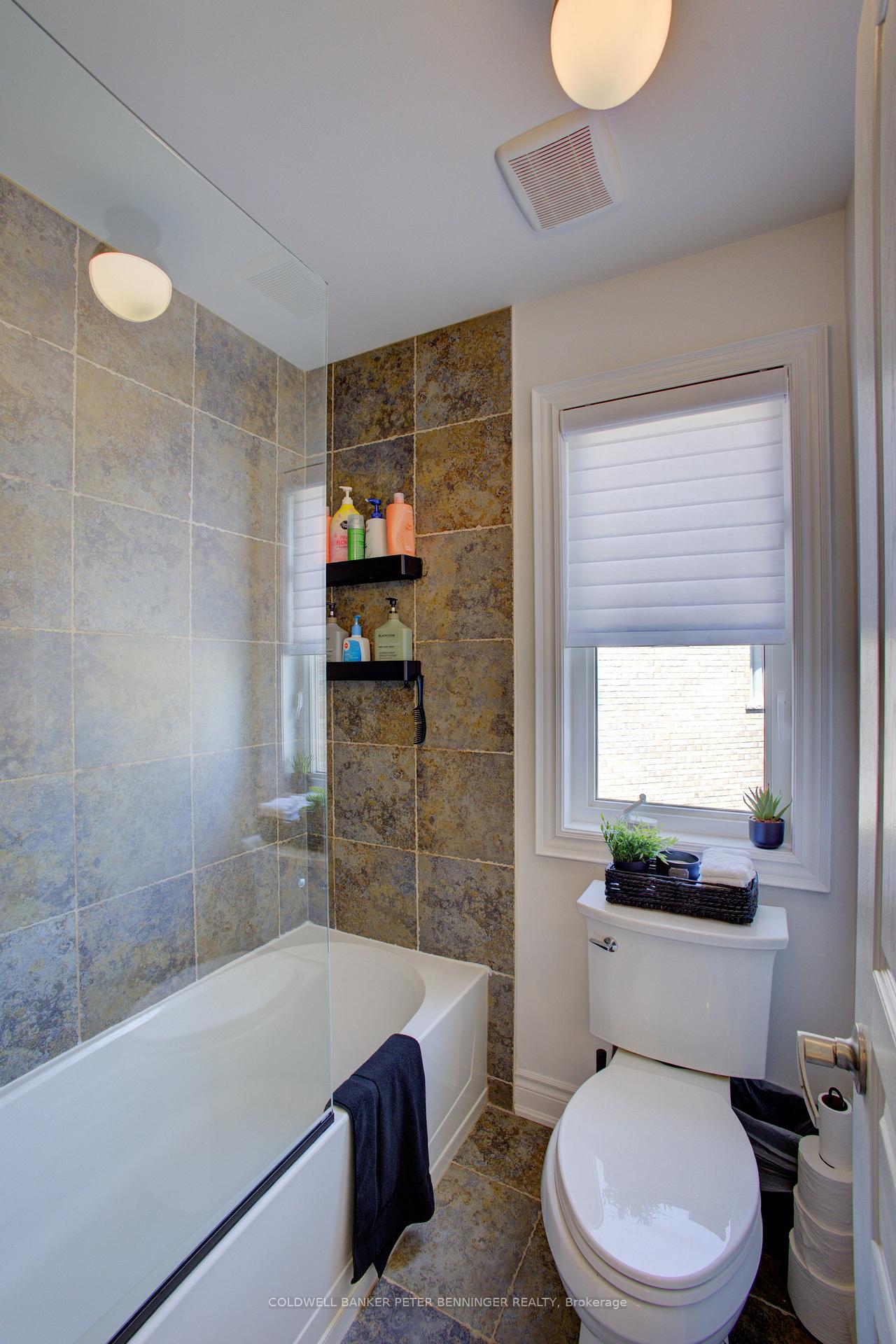 Photo 37 of 21 Prevost Court, Vaughan, Vellore Village — HOMEH