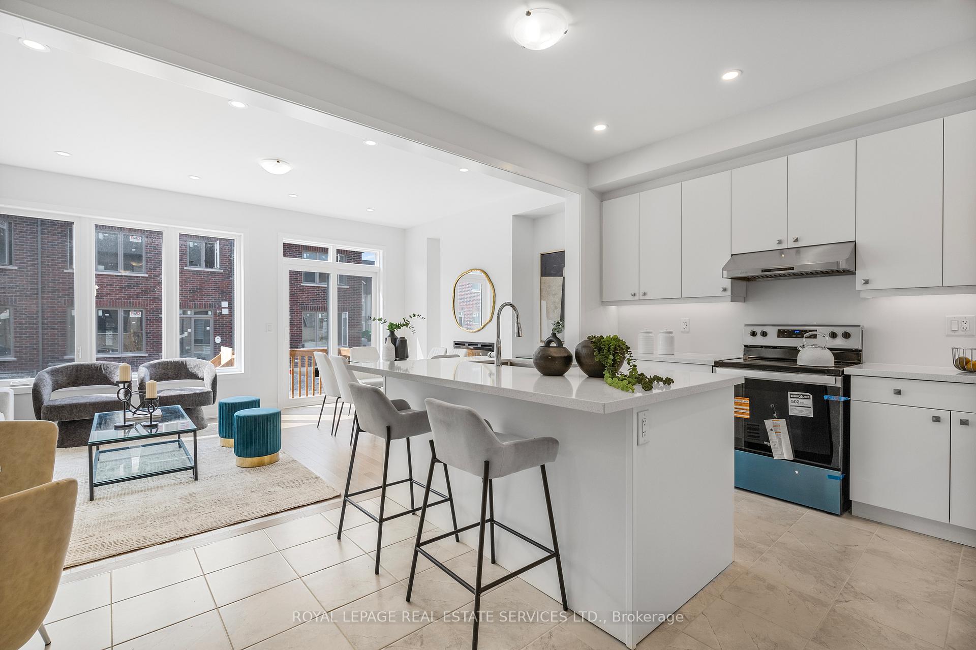 Photo 7 of 12 Jessica Antonella Street, Markham, Angus Glen — HOMEH