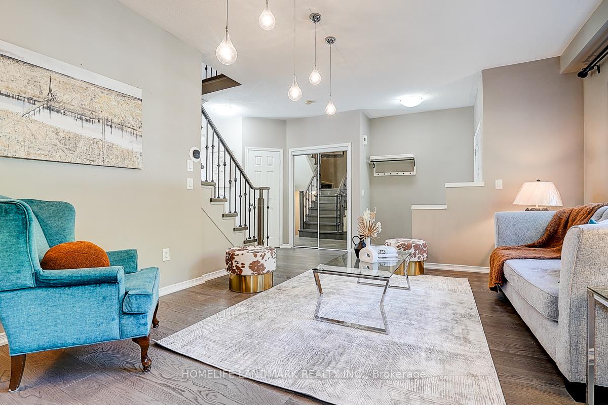 Photo 6 of 891 Bur Oak Avenue, Markham, Wismer — HOMEH