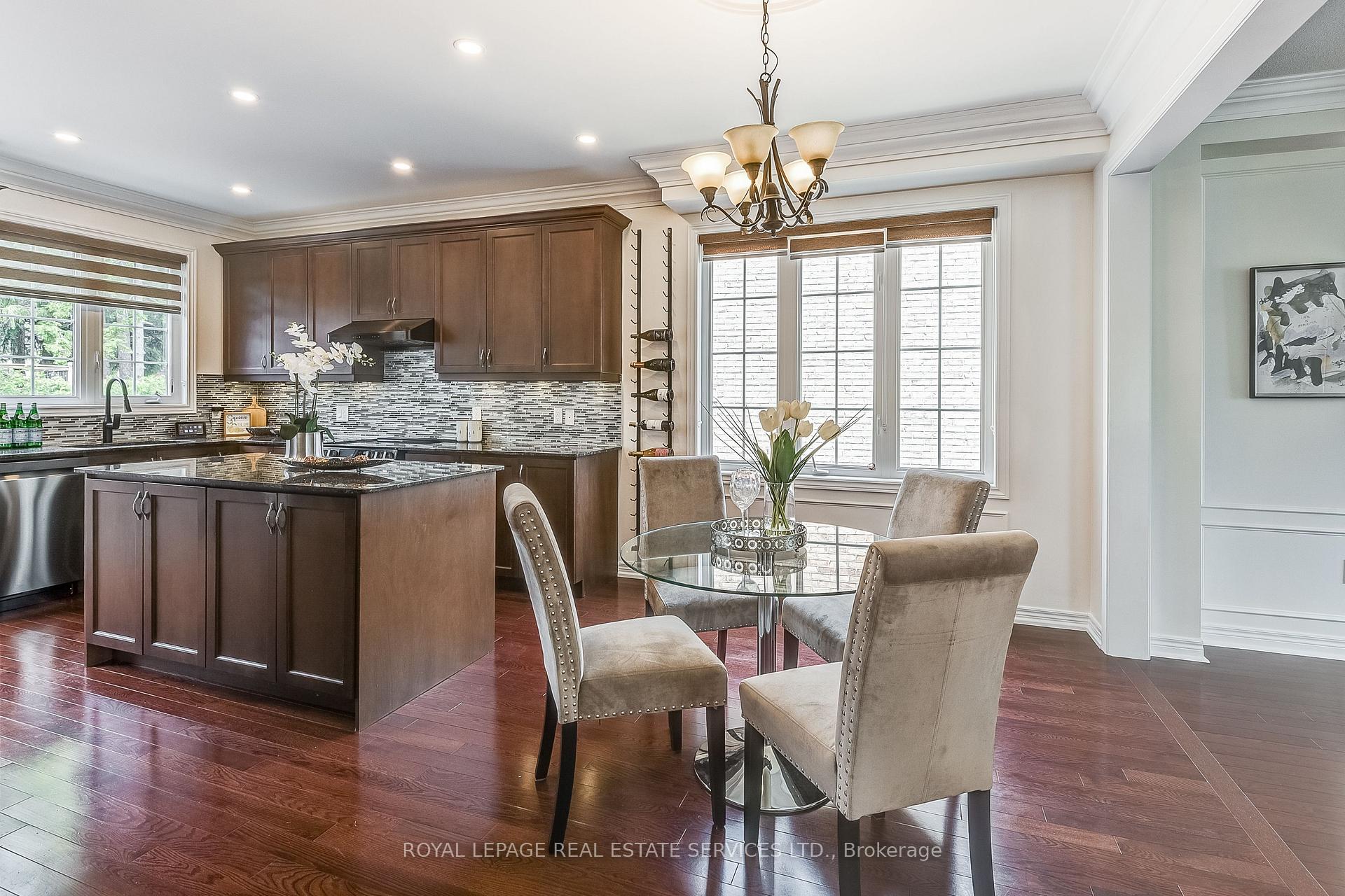 Photo 6 of 2 Pelister Drive, Markham, Greensborough — HOMEH