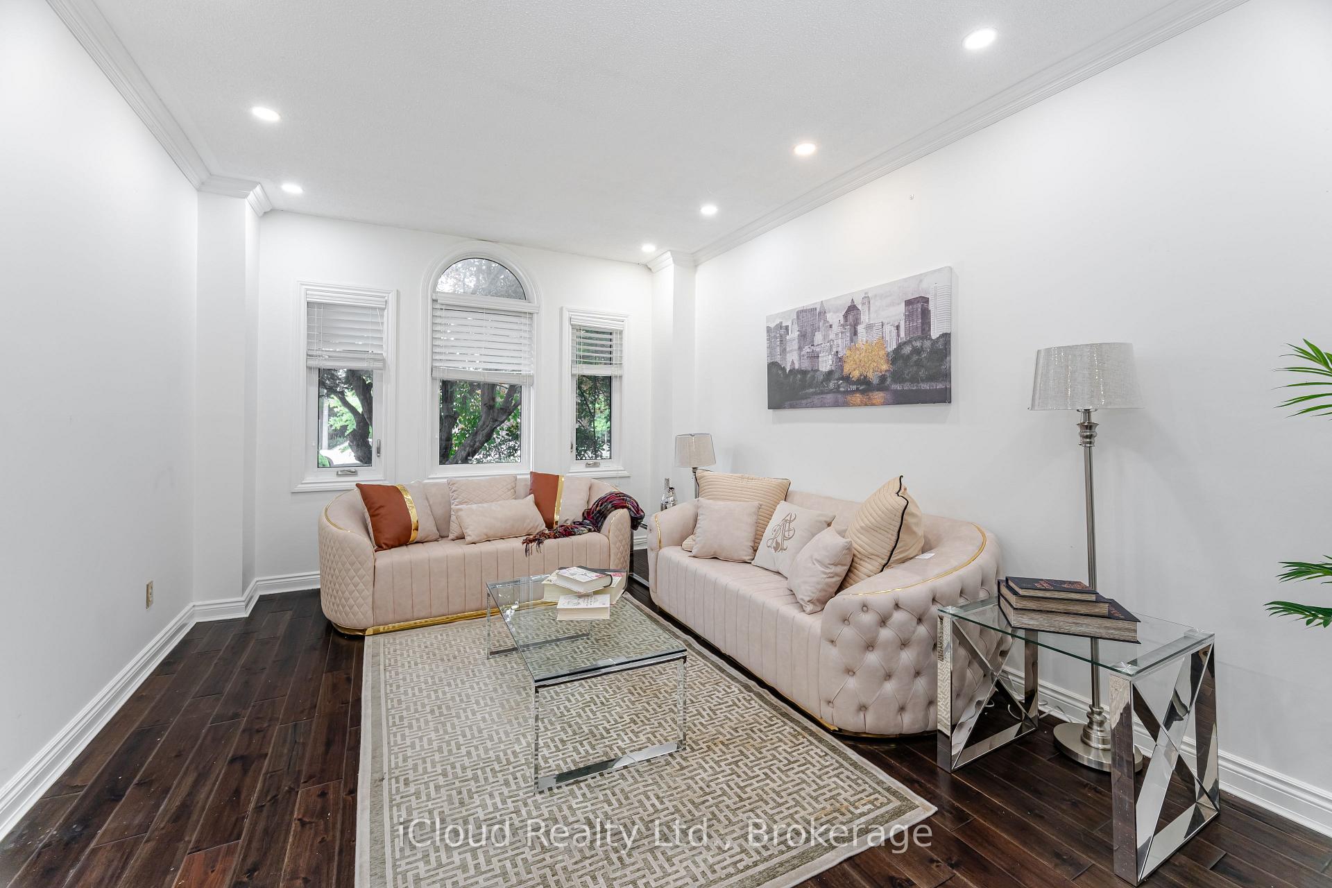 Photo 35 of 4 Fifewood Crescent, Whitby, Pringle Creek — HOMEH