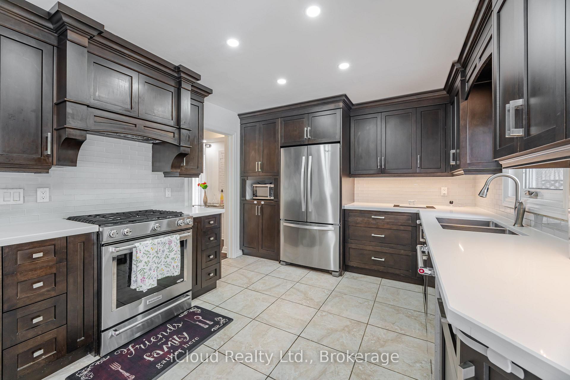 Photo 46 of 4 Fifewood Crescent, Whitby, Pringle Creek — HOMEH
