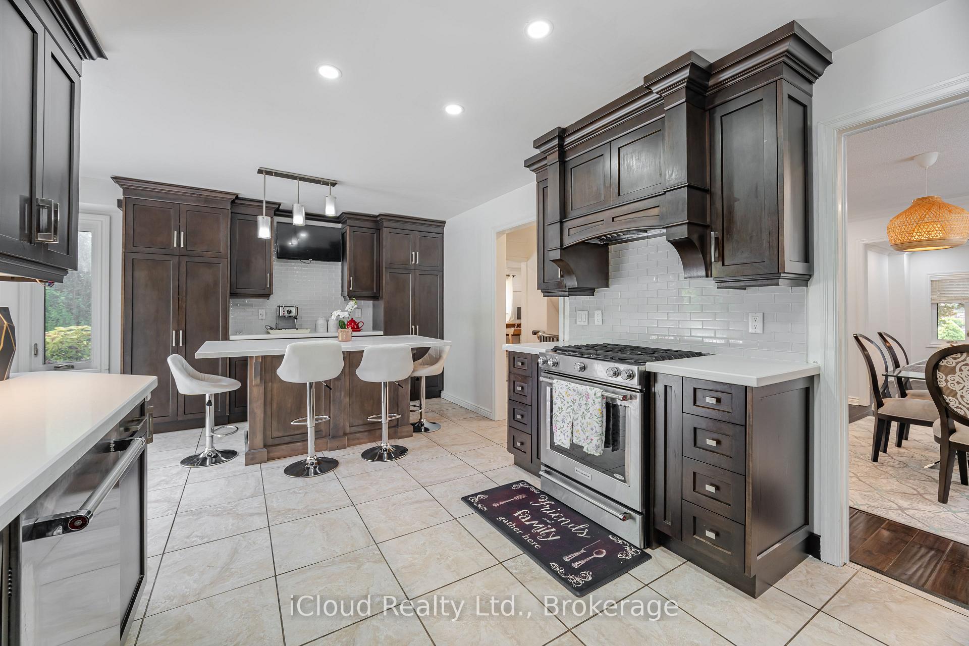 Photo 14 of 4 Fifewood Crescent, Whitby, Pringle Creek — HOMEH