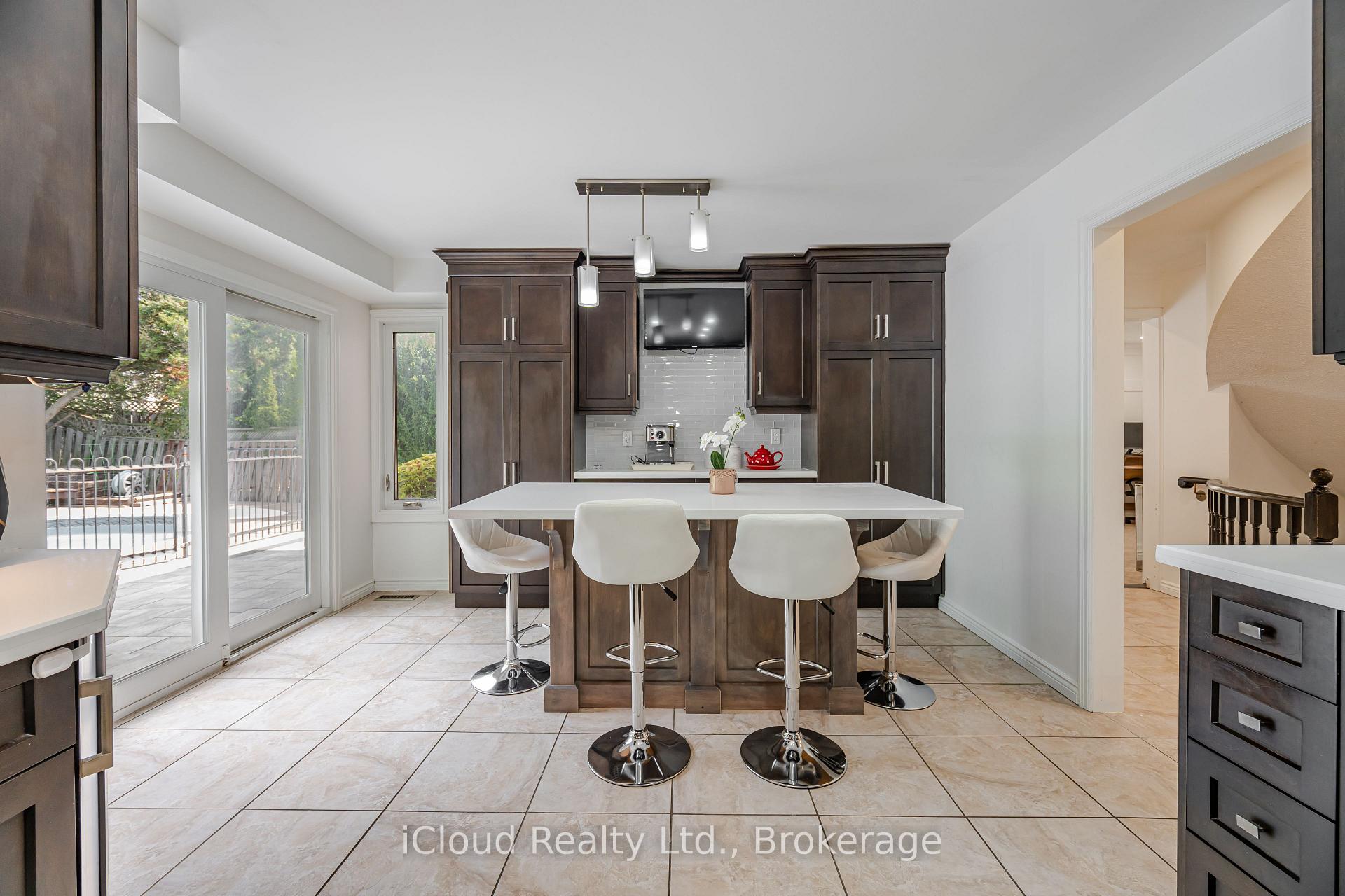 Photo 33 of 4 Fifewood Crescent, Whitby, Pringle Creek — HOMEH