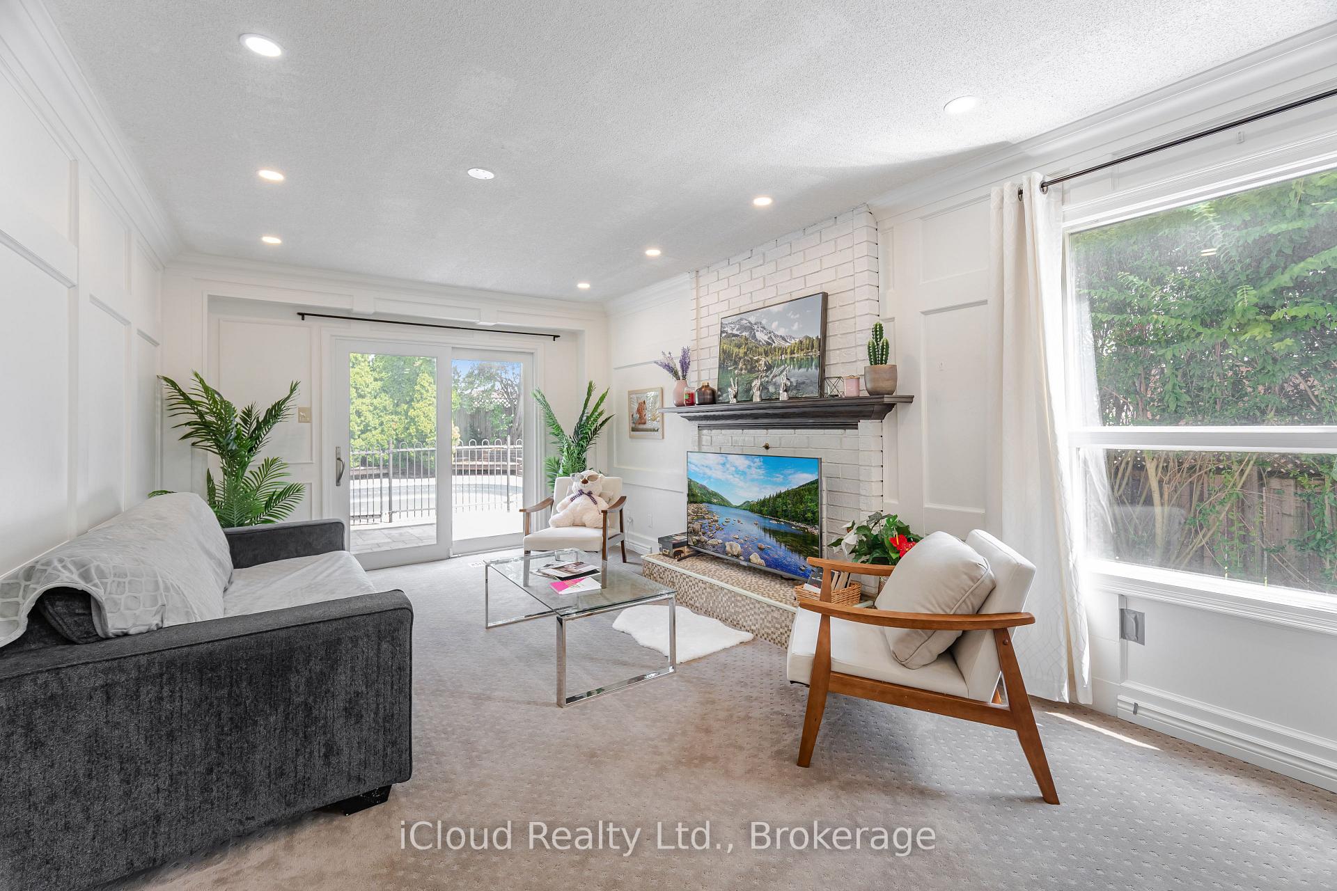 Photo 3 of 4 Fifewood Crescent, Whitby, Pringle Creek — HOMEH