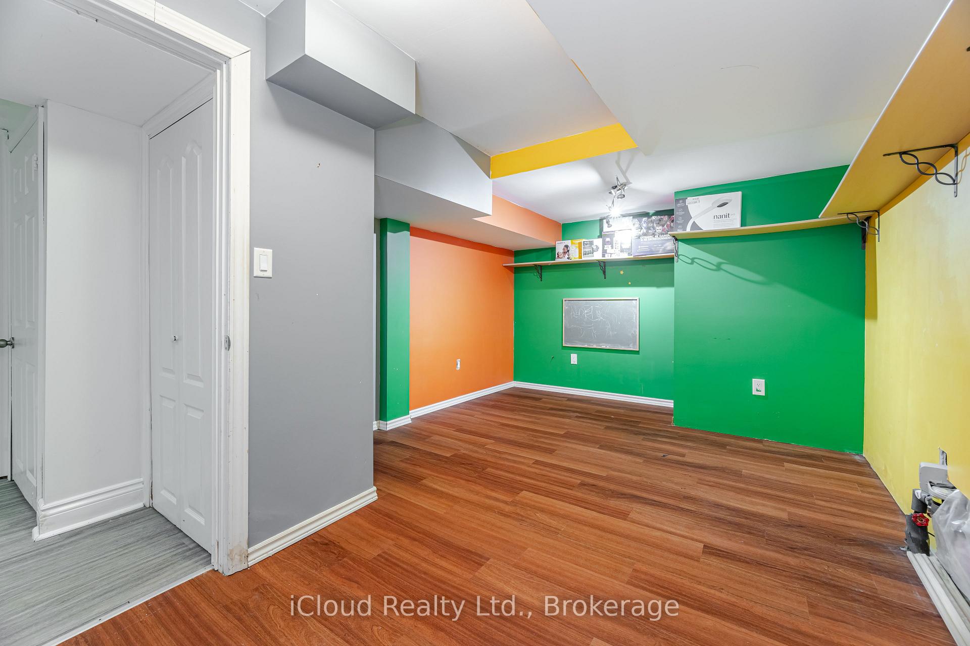 Photo 21 of 4 Fifewood Crescent, Whitby, Pringle Creek — HOMEH