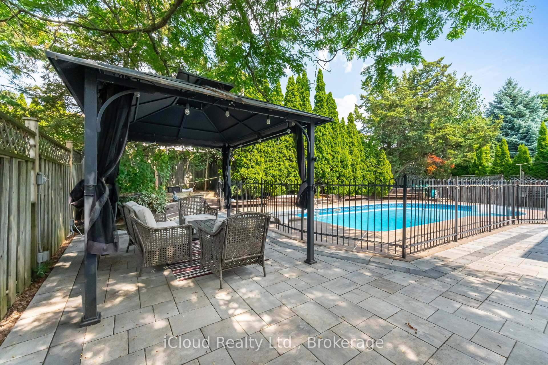 Photo 48 of 4 Fifewood Crescent, Whitby, Pringle Creek — HOMEH