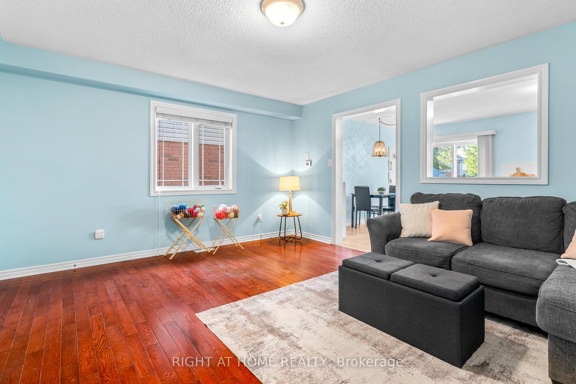 Photo 8 of 219 Banting Crescent, Essa, Angus — HOMEH