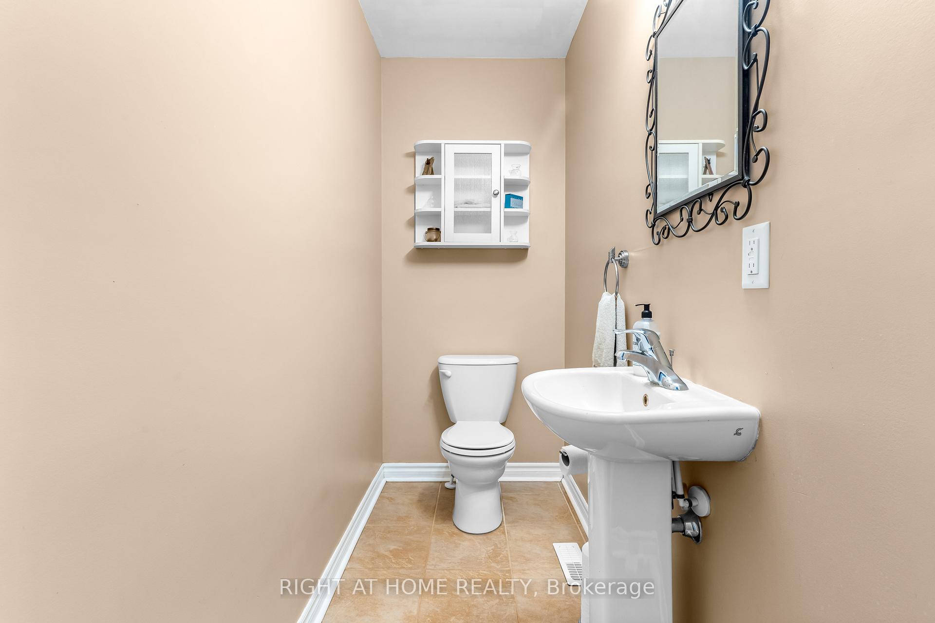 Photo 9 of 219 Banting Crescent, Essa, Angus — HOMEH