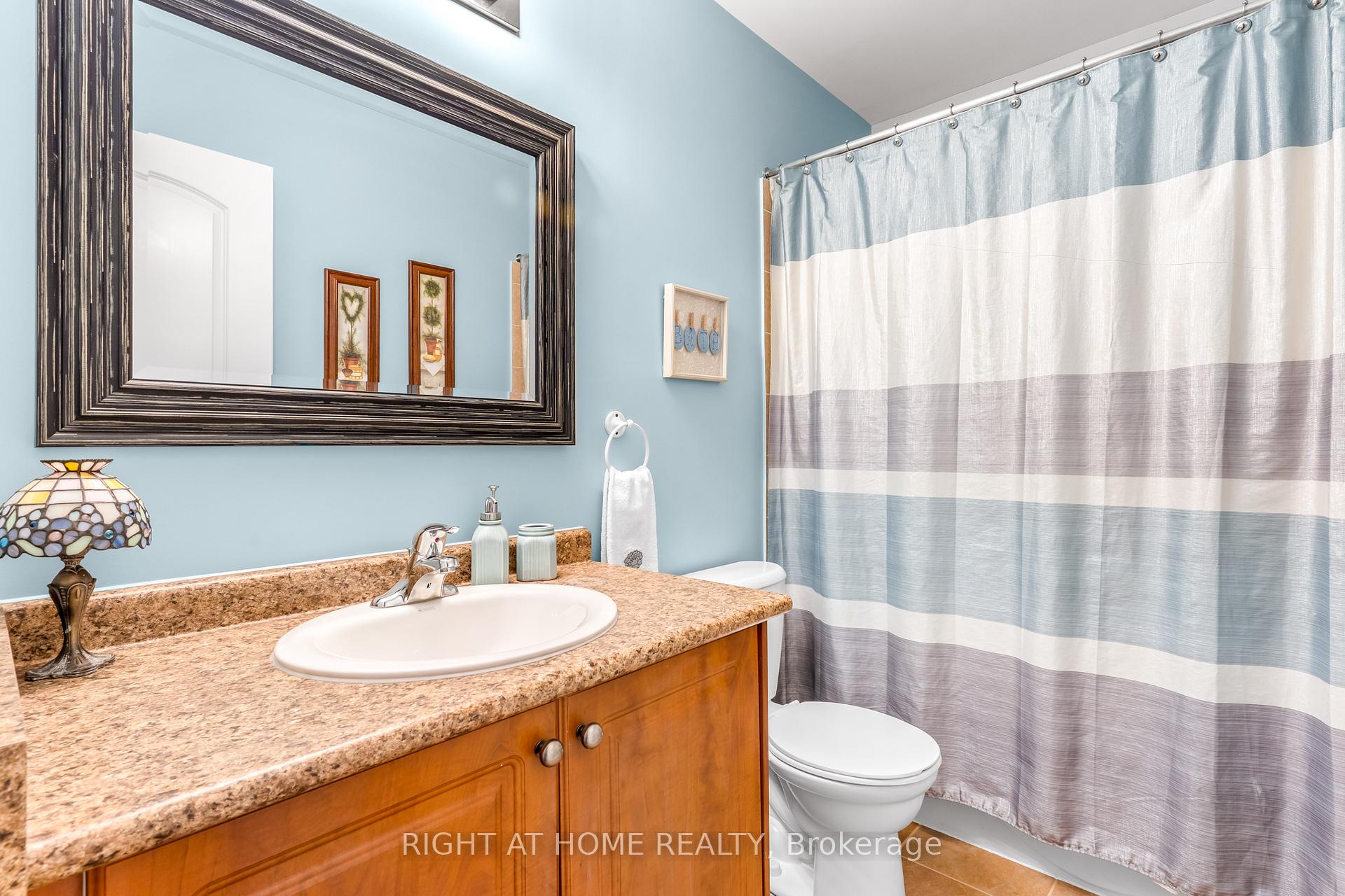 Photo 13 of 219 Banting Crescent, Essa, Angus — HOMEH