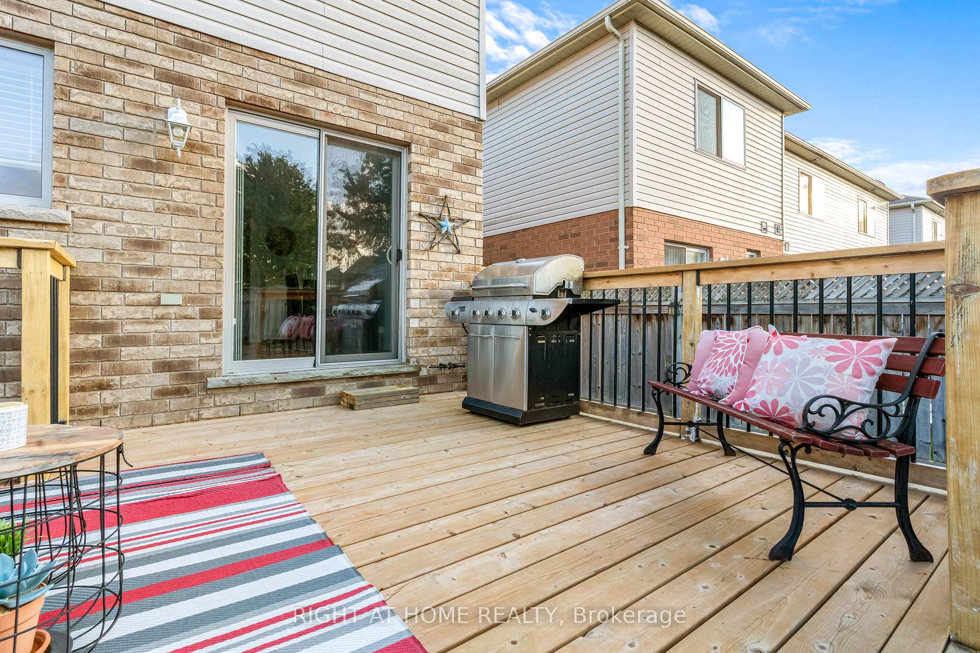 Photo 23 of 219 Banting Crescent, Essa, Angus — HOMEH