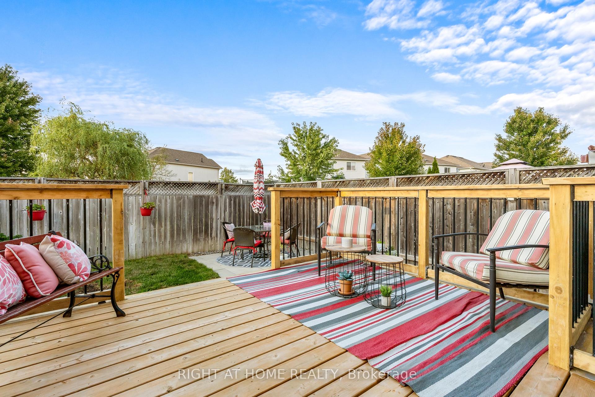 Photo 14 of 219 Banting Crescent, Essa, Angus — HOMEH