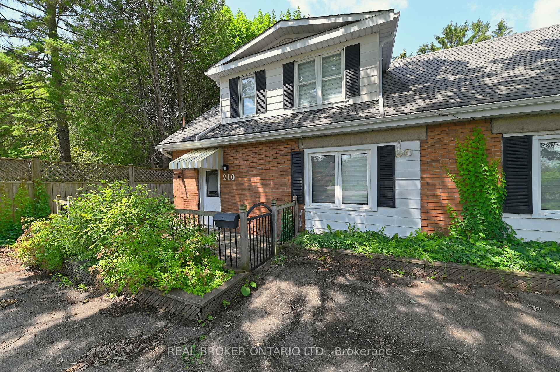 Photo 2 of Unit Main, 210 Speedvale Avenue E, Guelph, Riverside Park — HOMEH