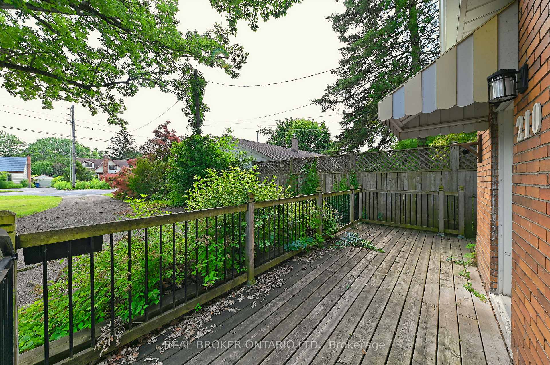 Photo 6 of Unit Main, 210 Speedvale Avenue E, Guelph, Riverside Park — HOMEH