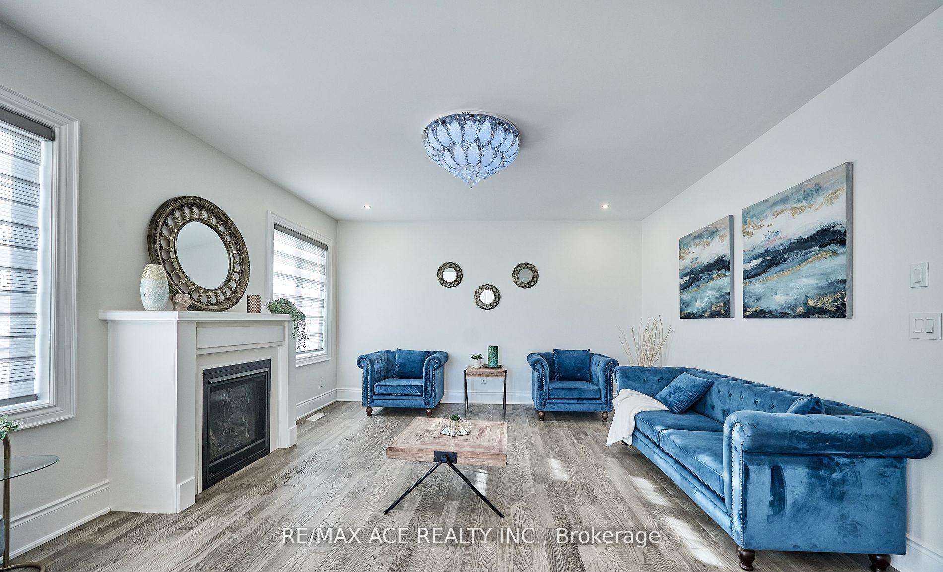 Photo 6 of 1912 Castlepoint Drive, Oshawa, Taunton — HOMEH