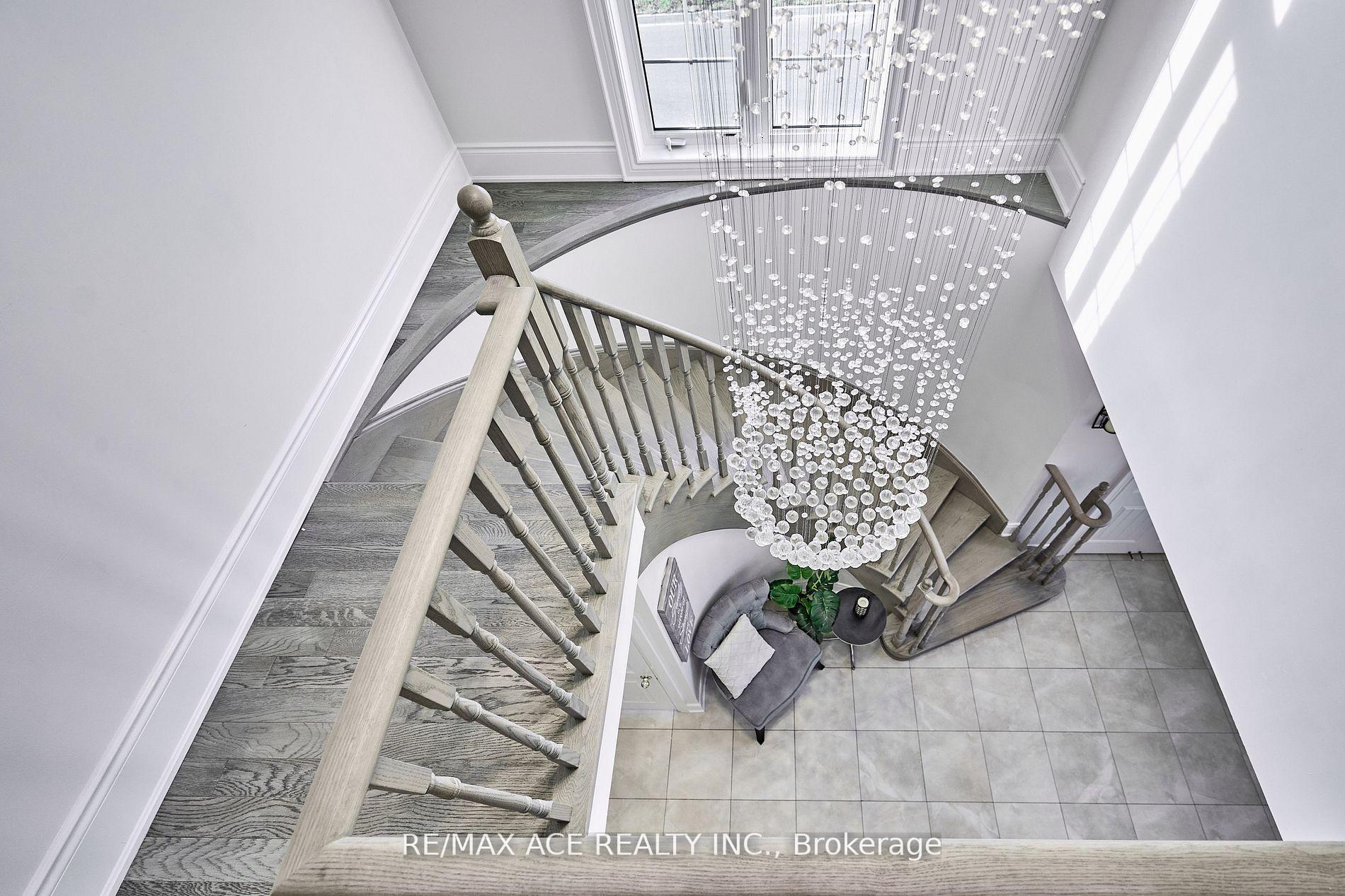 Photo 20 of 1912 Castlepoint Drive, Oshawa, Taunton — HOMEH