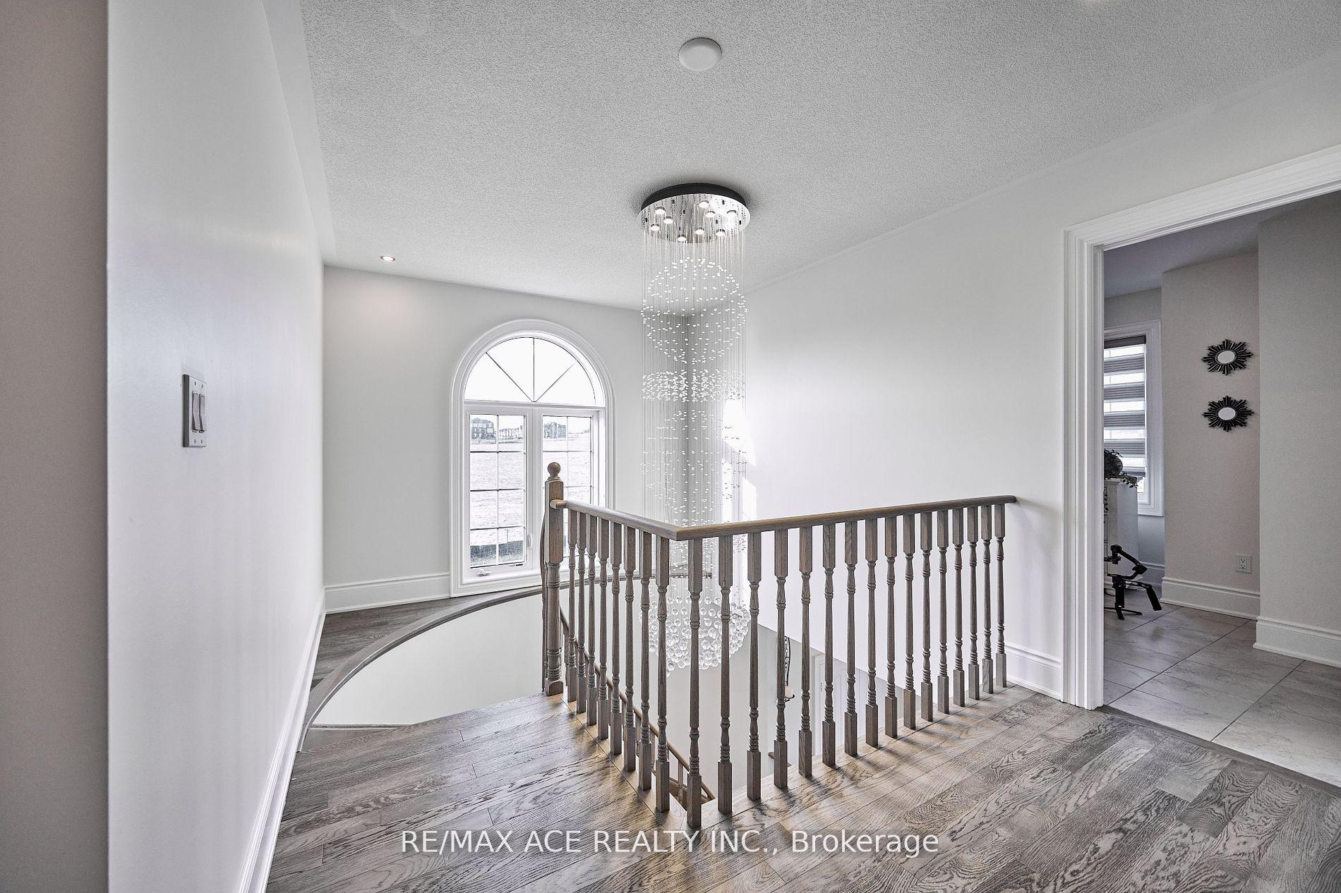 Photo 21 of 1912 Castlepoint Drive, Oshawa, Taunton — HOMEH
