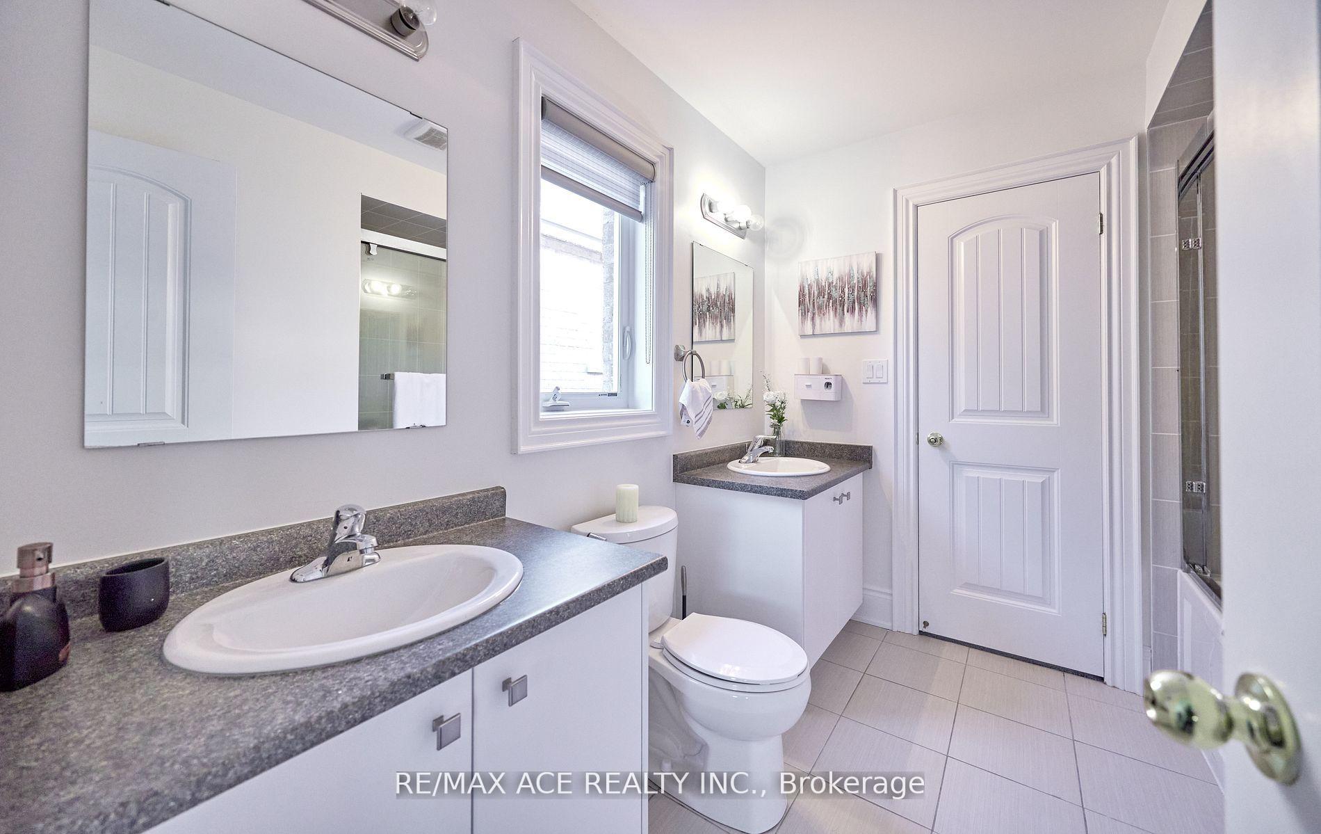 Photo 17 of 1912 Castlepoint Drive, Oshawa, Taunton — HOMEH