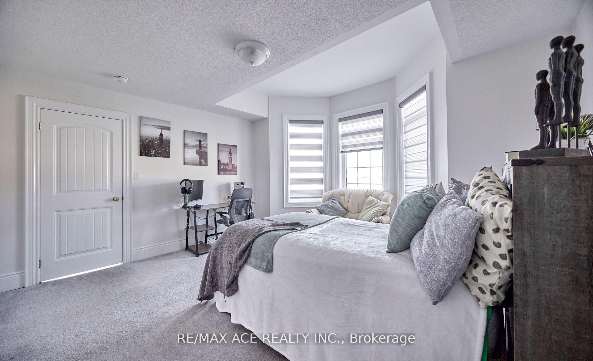 Photo 50 of 1912 Castlepoint Drive, Oshawa, Taunton — HOMEH