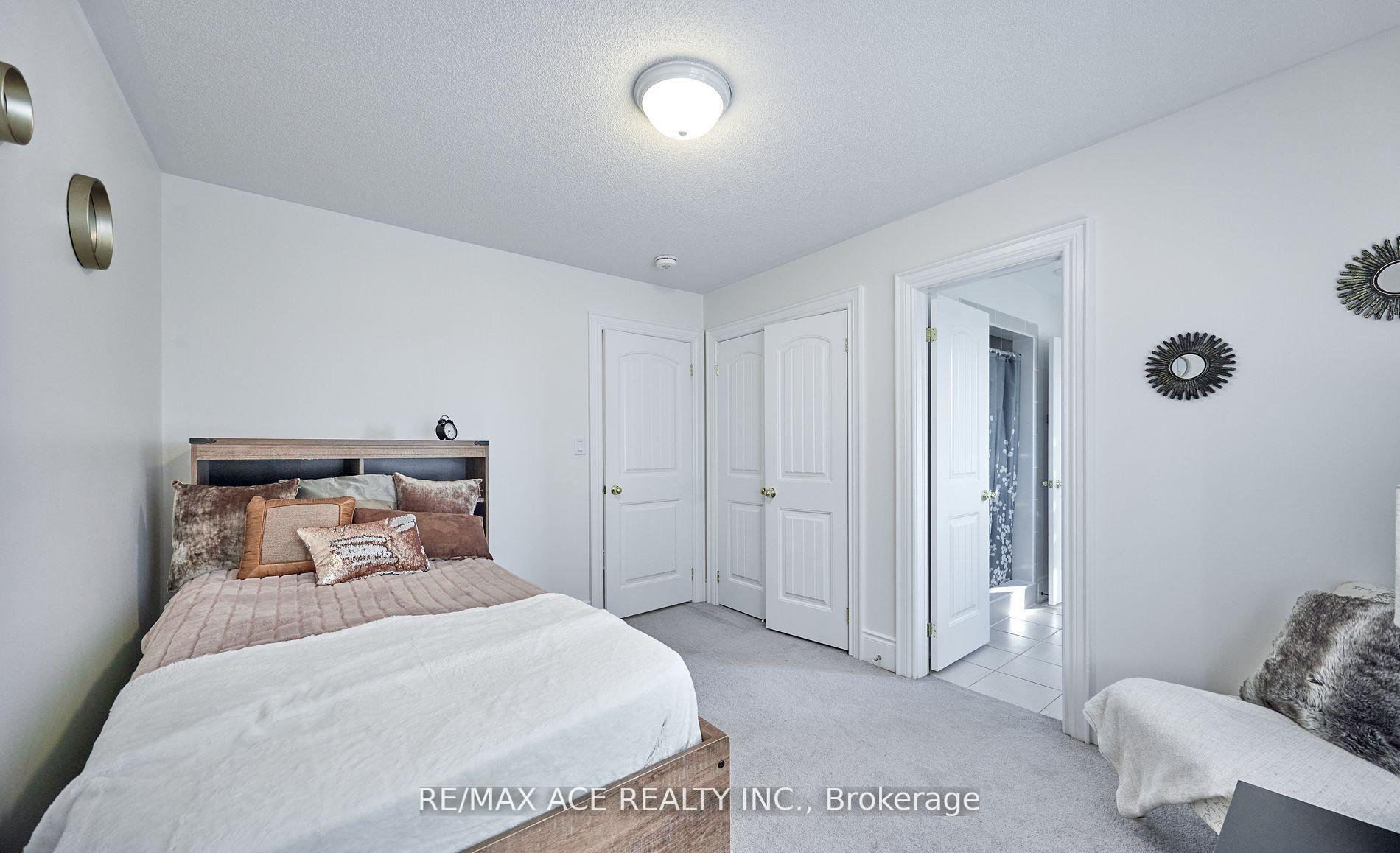 Photo 34 of 1912 Castlepoint Drive, Oshawa, Taunton — HOMEH
