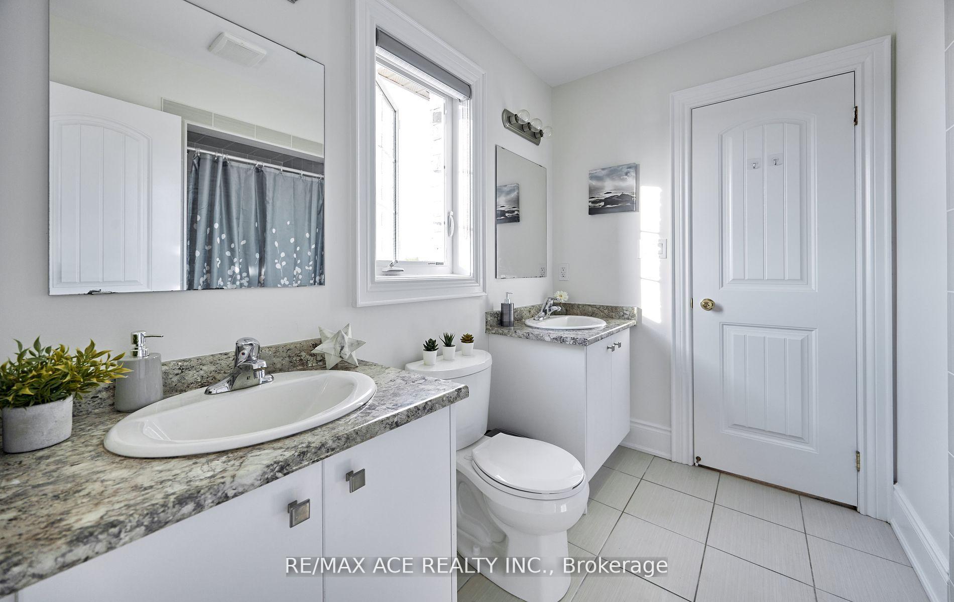 Photo 31 of 1912 Castlepoint Drive, Oshawa, Taunton — HOMEH