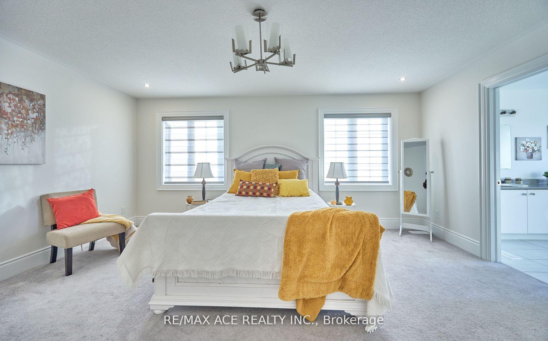 Photo 43 of 1912 Castlepoint Drive, Oshawa, Taunton — HOMEH