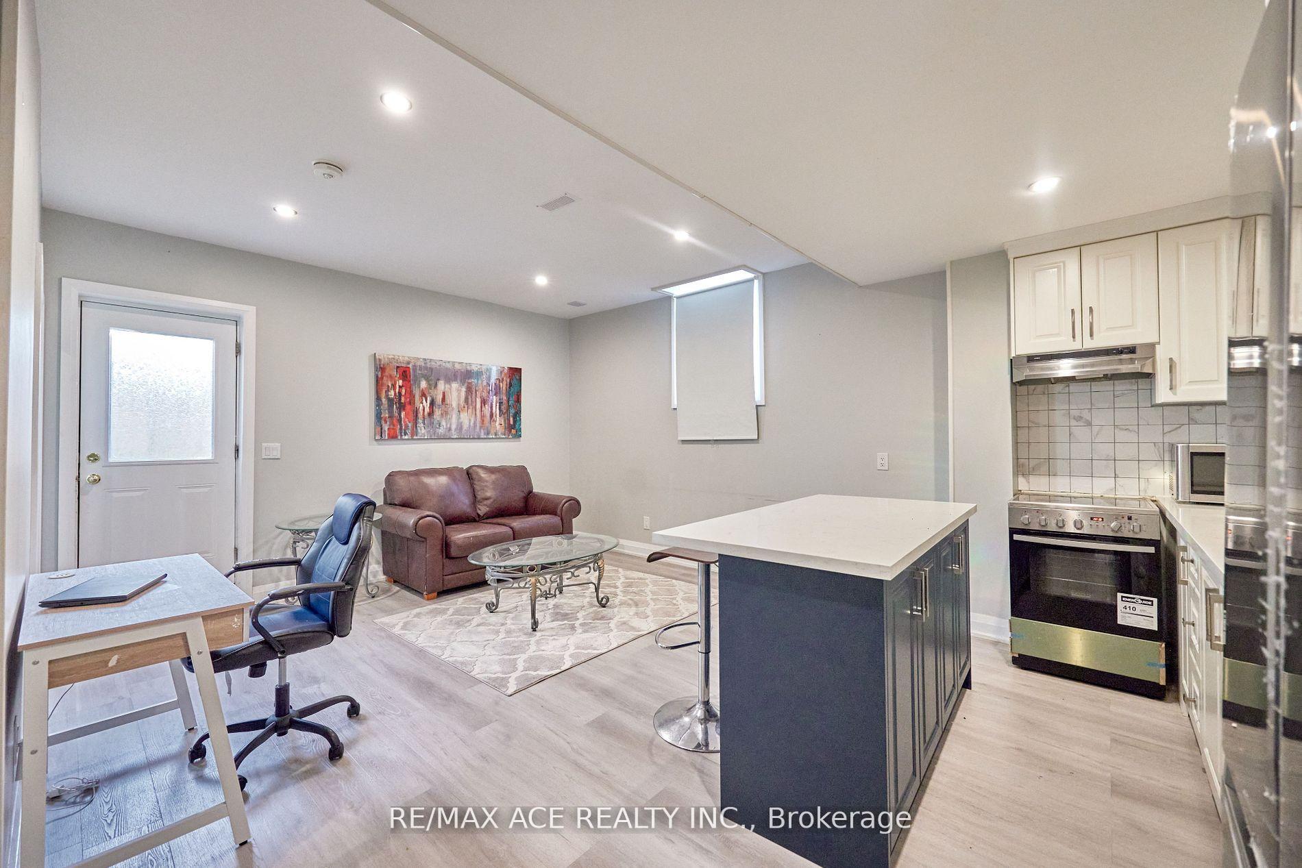 Photo 41 of 1912 Castlepoint Drive, Oshawa, Taunton — HOMEH