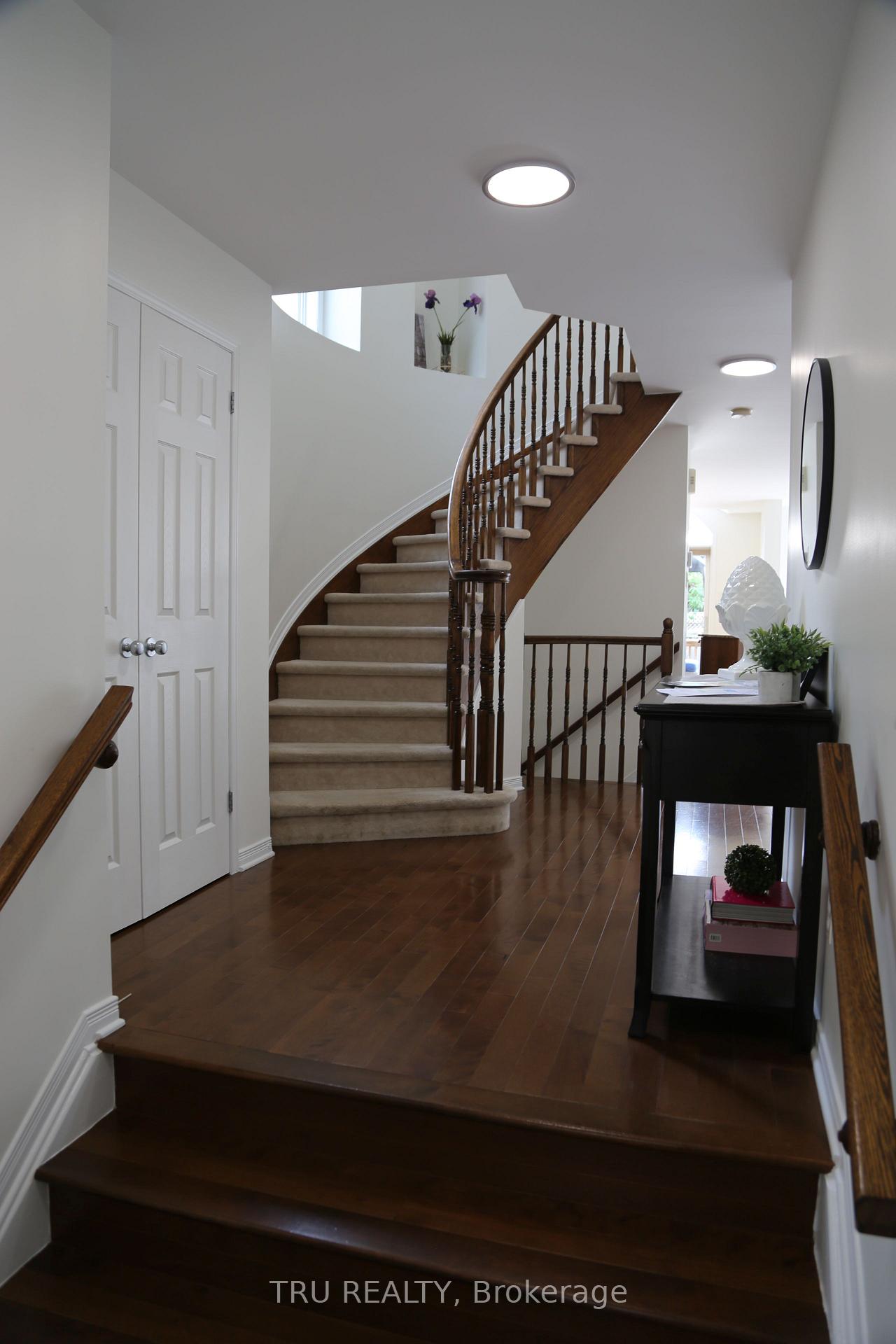 Photo 2 of 217 Sorento Street, Ottawa, Barrhaven - Strandherd — HOMEH