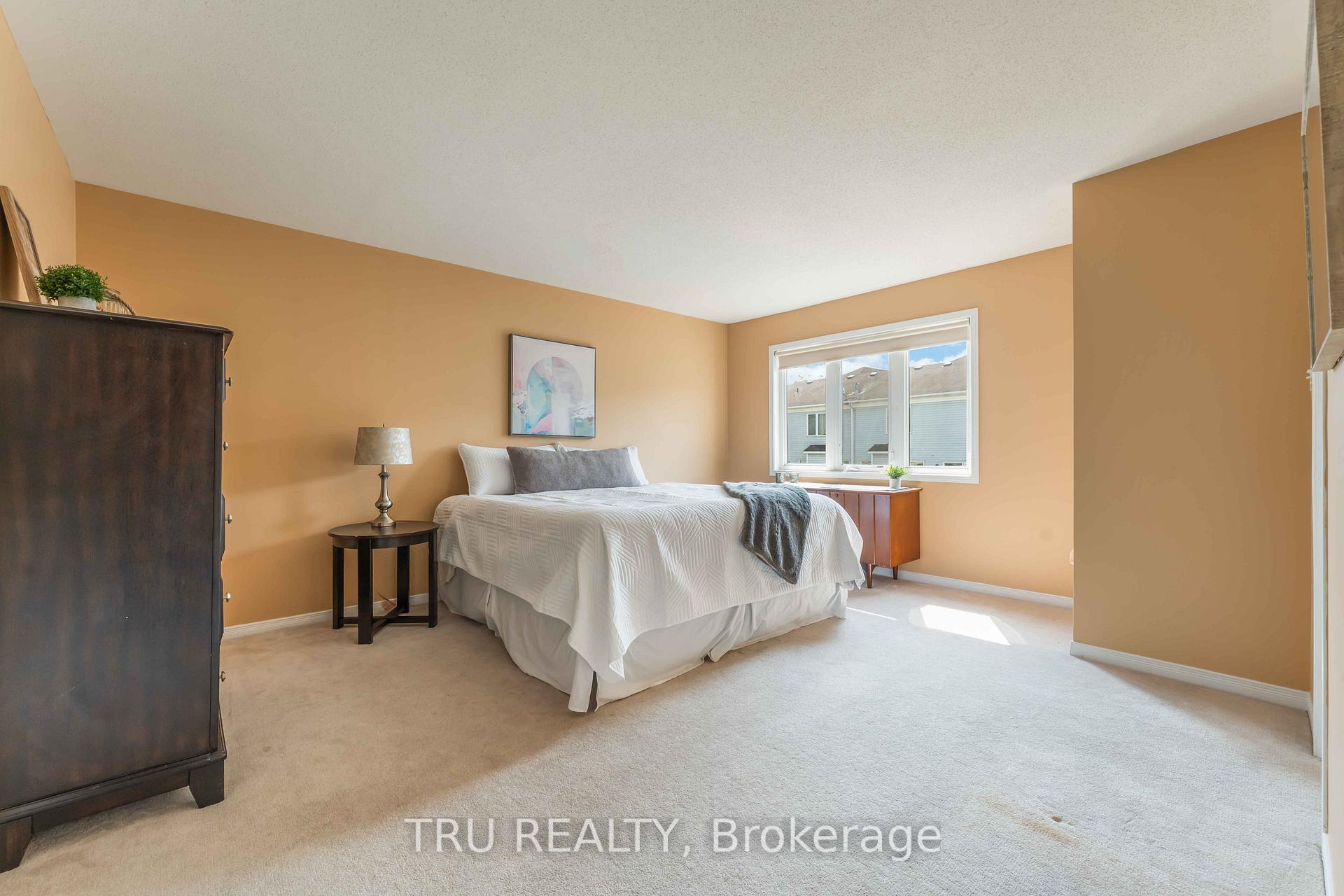 Photo 23 of 217 Sorento Street, Ottawa, Barrhaven - Strandherd — HOMEH