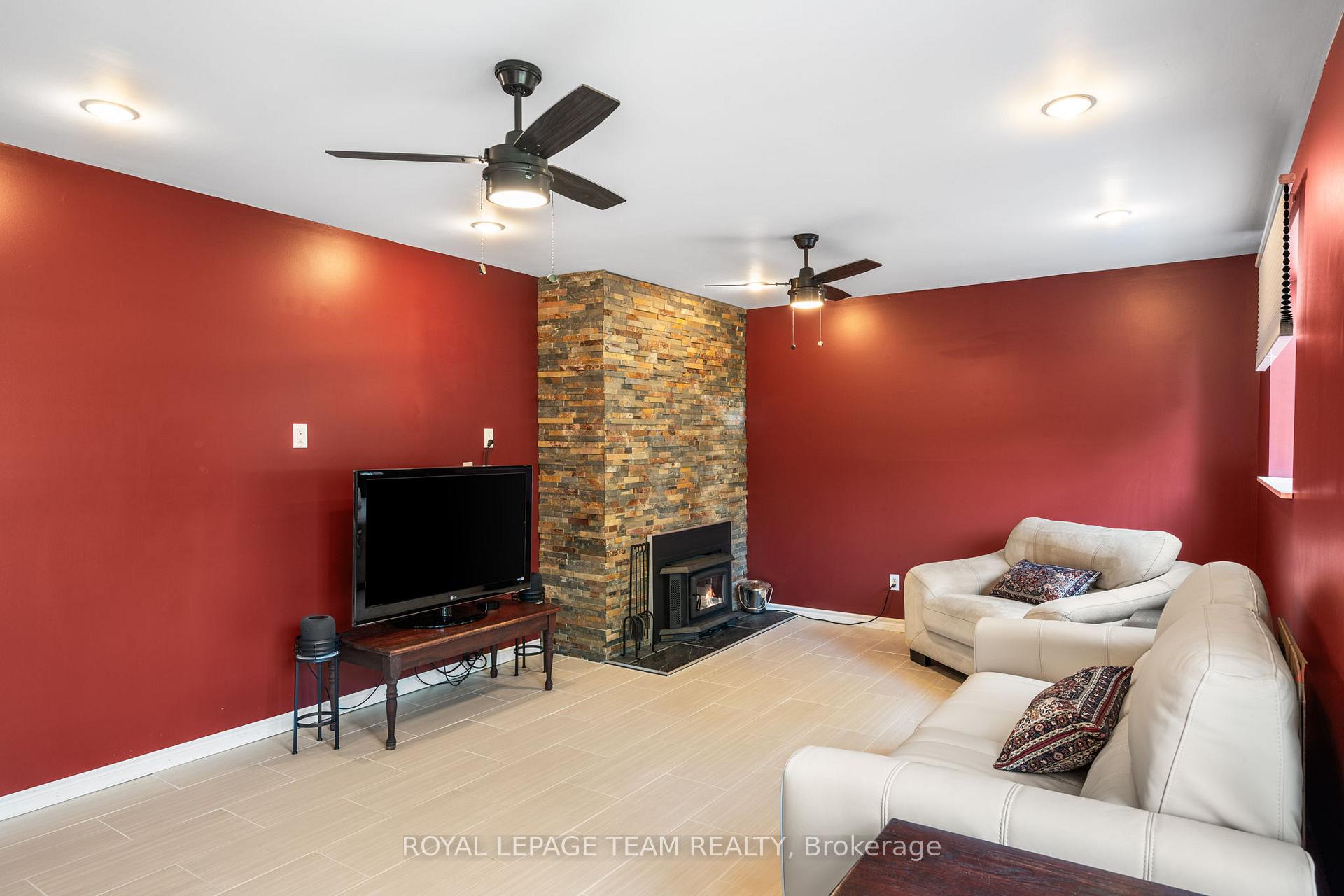 Photo 8 of 2391 Cheshire Road, Ottawa, Parkway Park — HOMEH