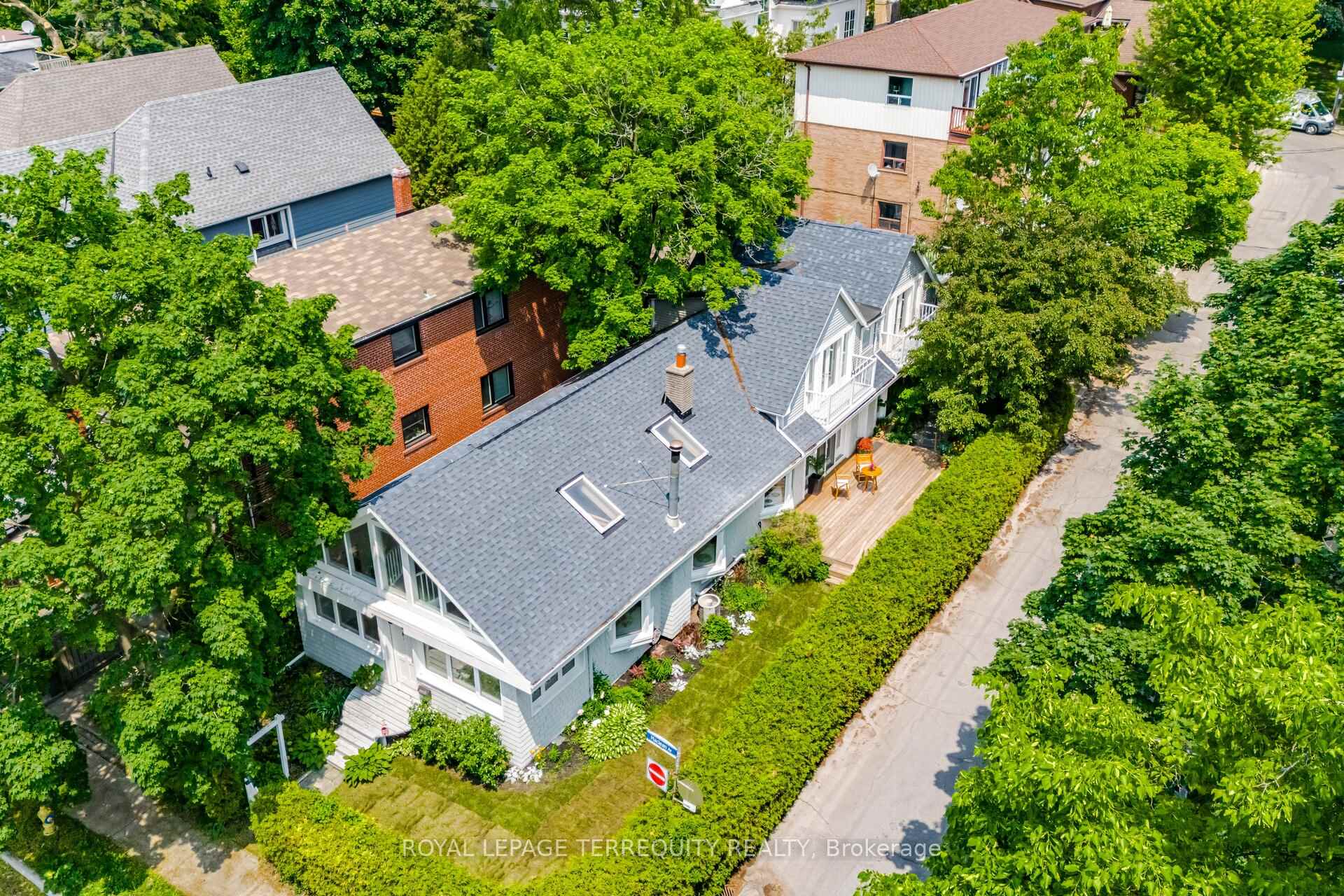 Front of 17 Maclean Avenue