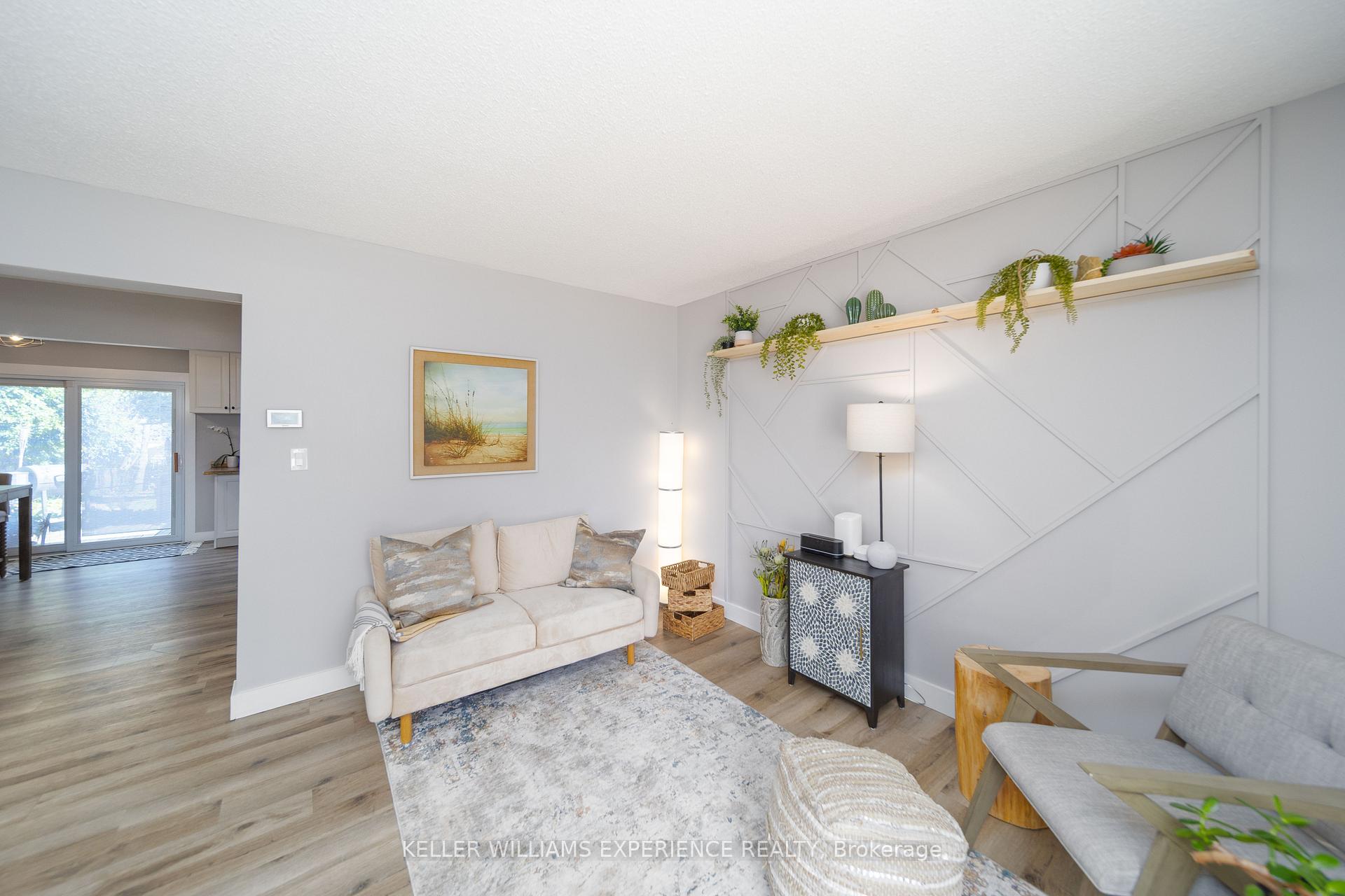 Photo 22 of 23 Wilde Place, Barrie, Letitia Heights — HOMEH